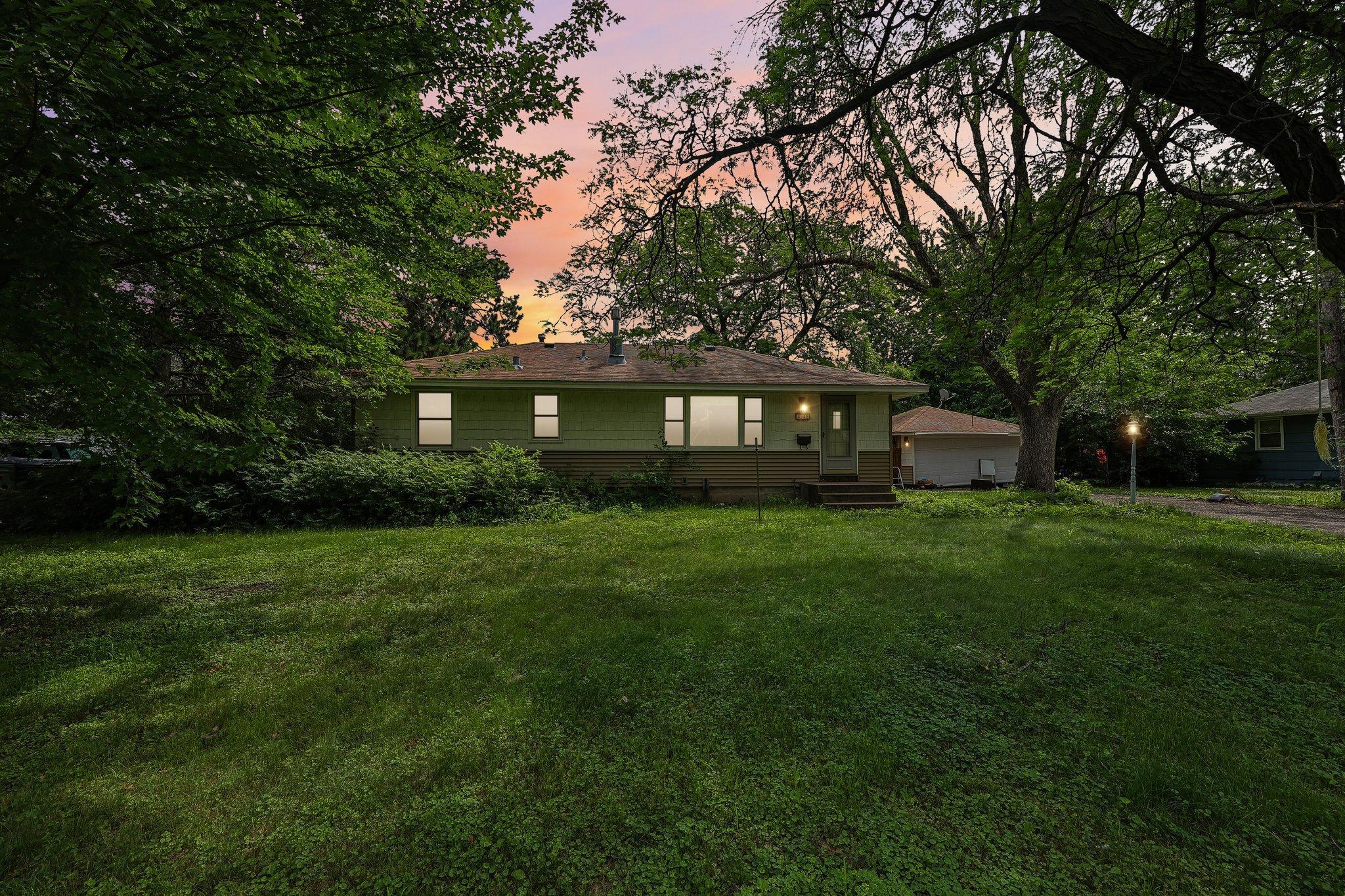 2nd image of 6948 Janell Ave N, Brooklyn Park, MN 55428 | MLS# 7101477