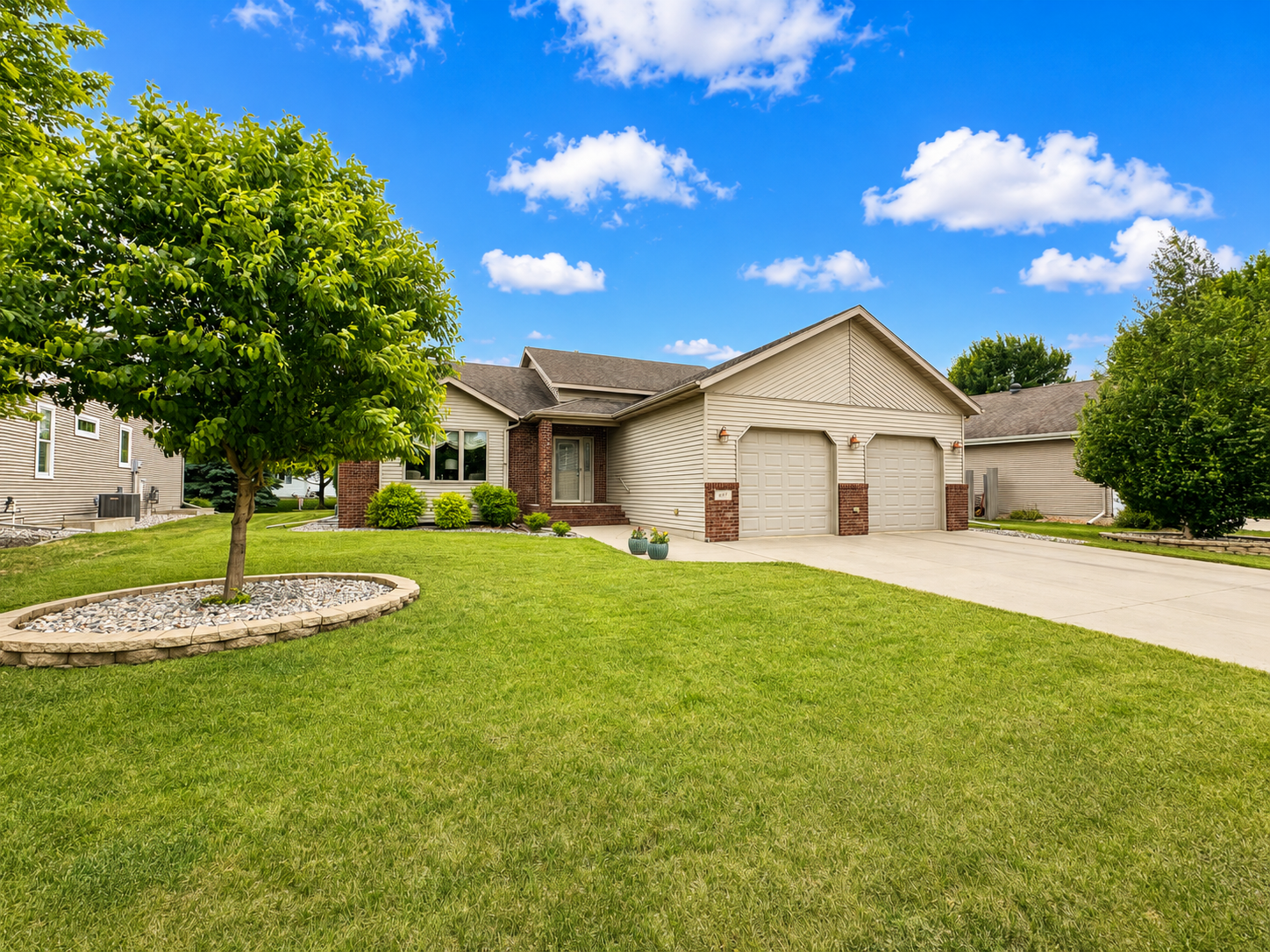 2nd image of 607 13th Ave N, Moorhead, MN 56560 | MLS# 7101583