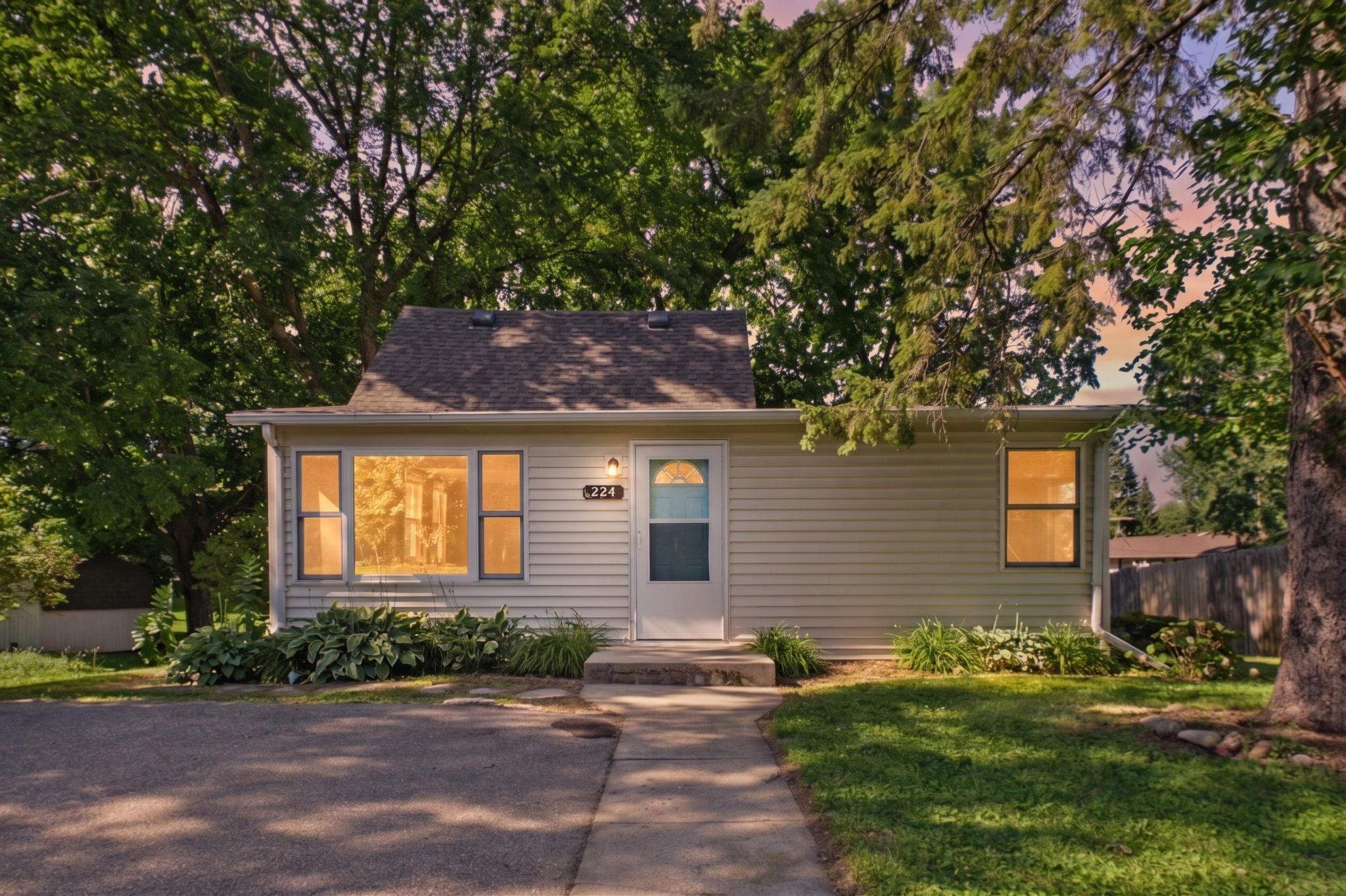 20th image of 224 W 78th St, Chanhassen, MN 55317 | MLS# 7101738