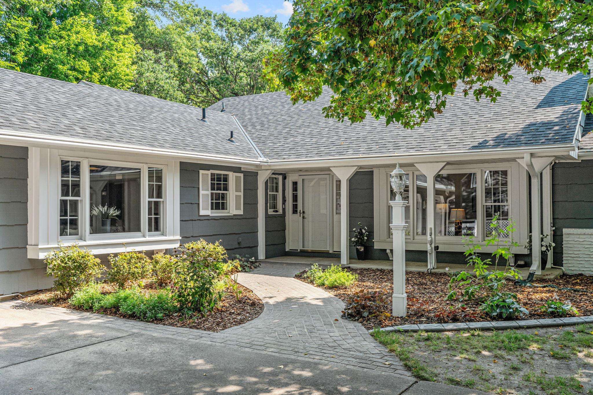2nd image of 8211 River Acres Rd, Cottage Grove, MN 55016 | MLS# 7101822