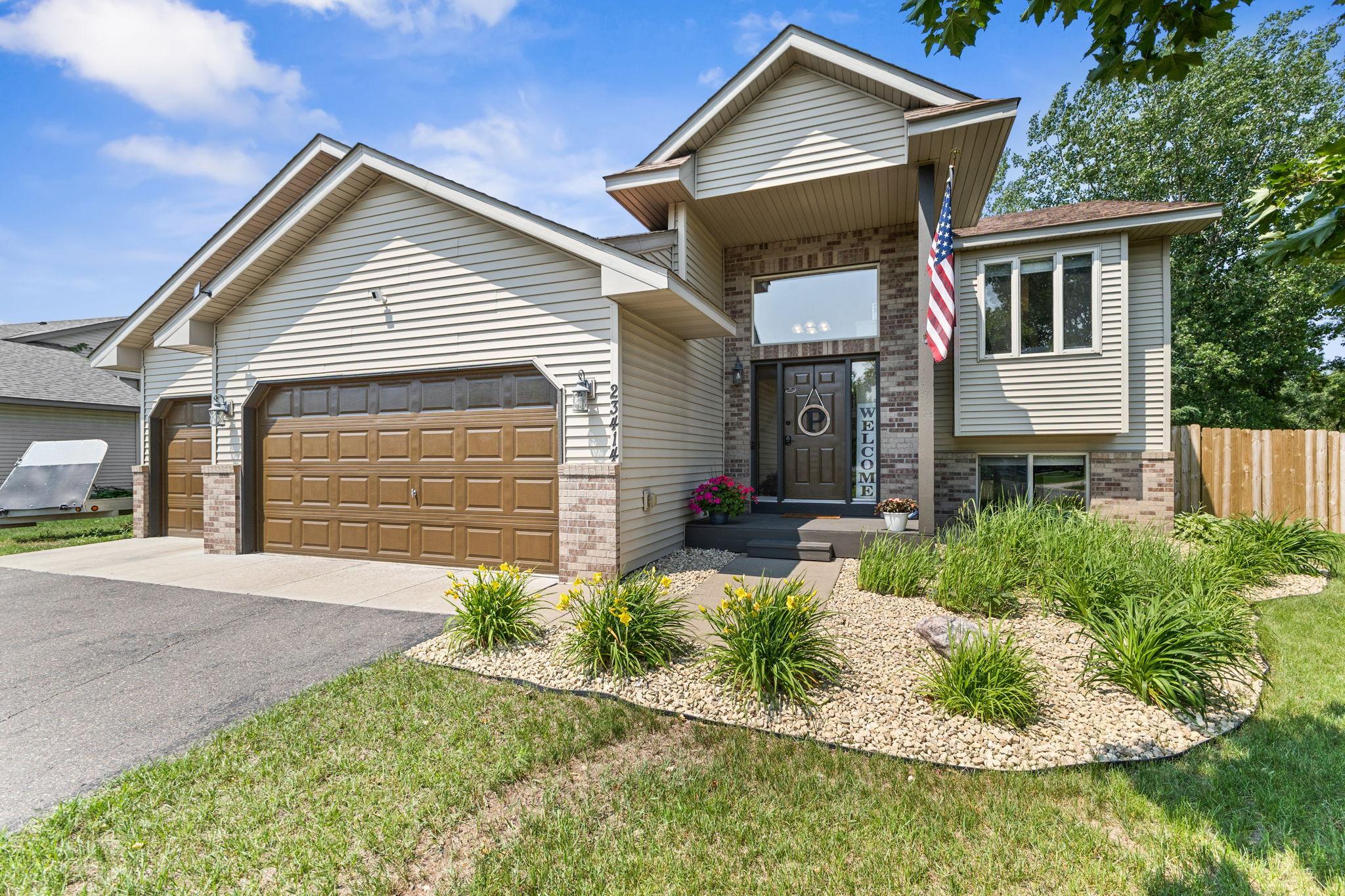 Homes for sale in Saint Francis, MN | 23414 Arrowhead St Nw, Saint Francis, MN 55070 | MLS# 7101827
