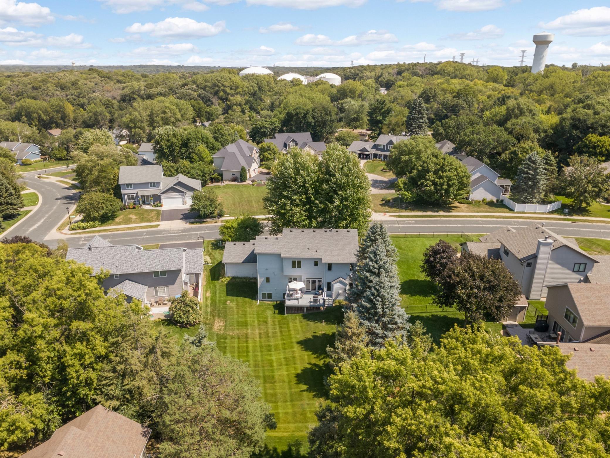 2nd image of 527 Hackmore Dr, Saint Paul, MN 55123 | MLS# 7102126