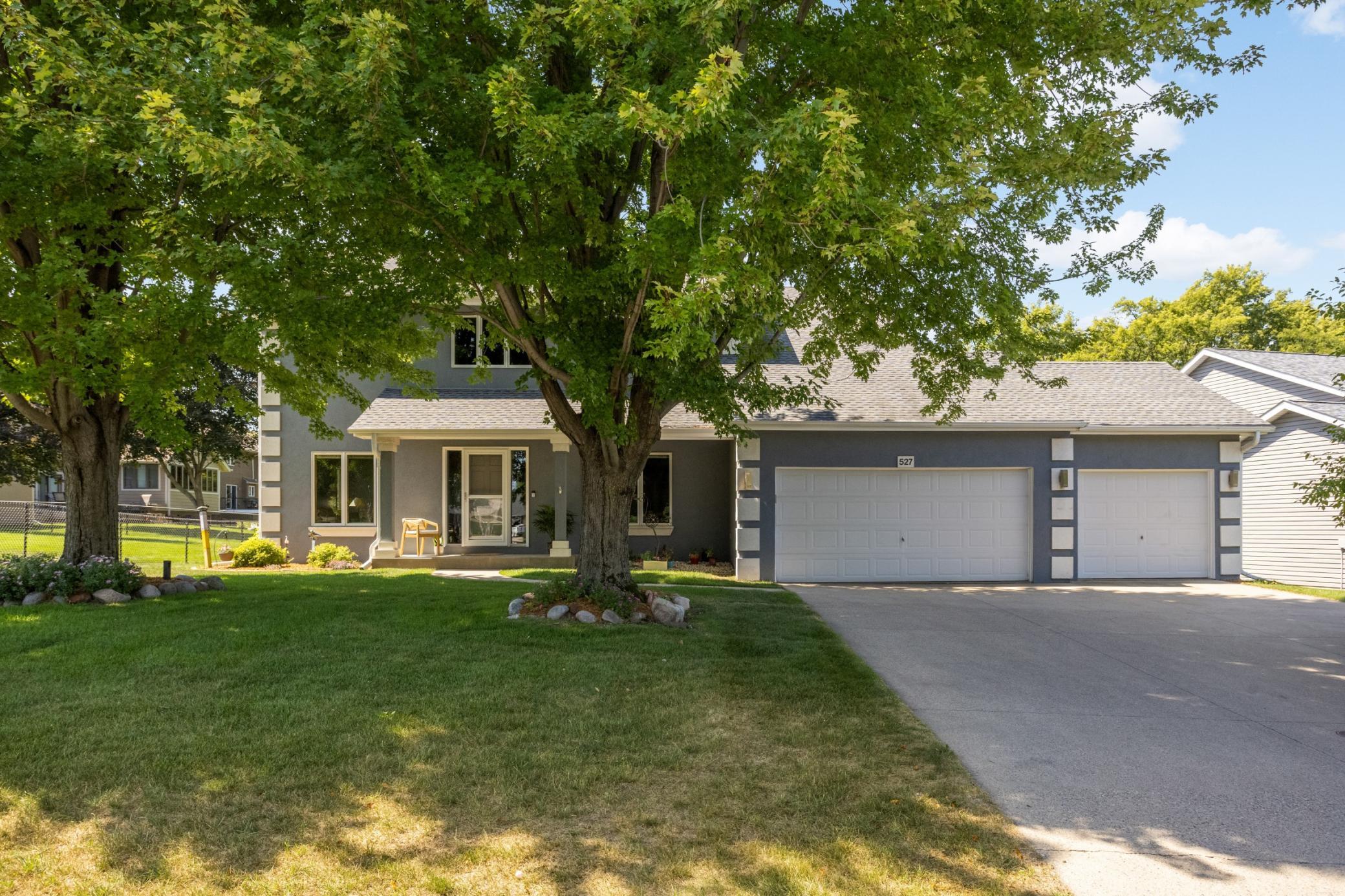 1st image of 527 Hackmore Dr, Saint Paul, MN 55123 | MLS# 7102126