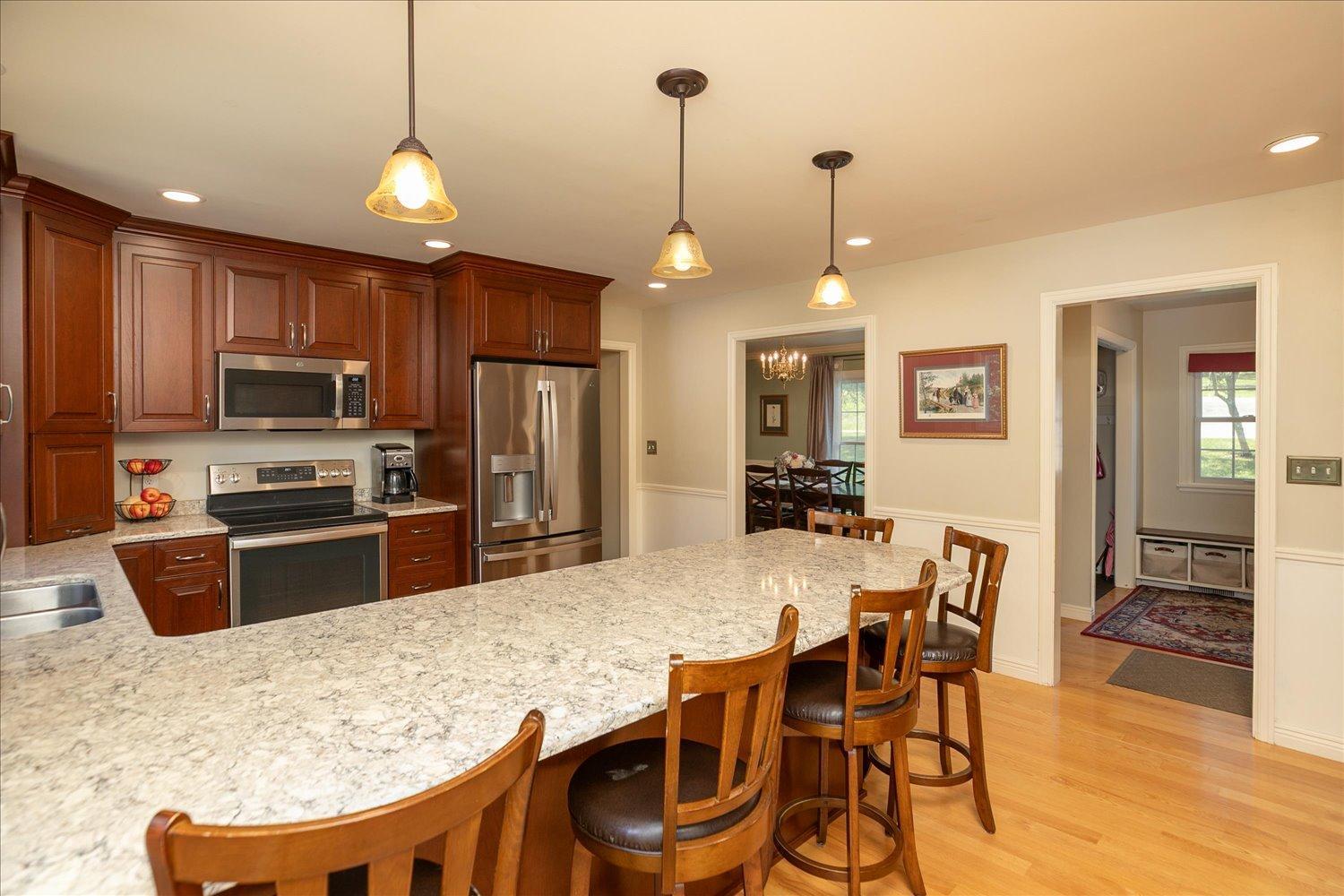 4th image of 1424 Woodland Dr Sw, Rochester, MN 55902 | MLS# 7102146