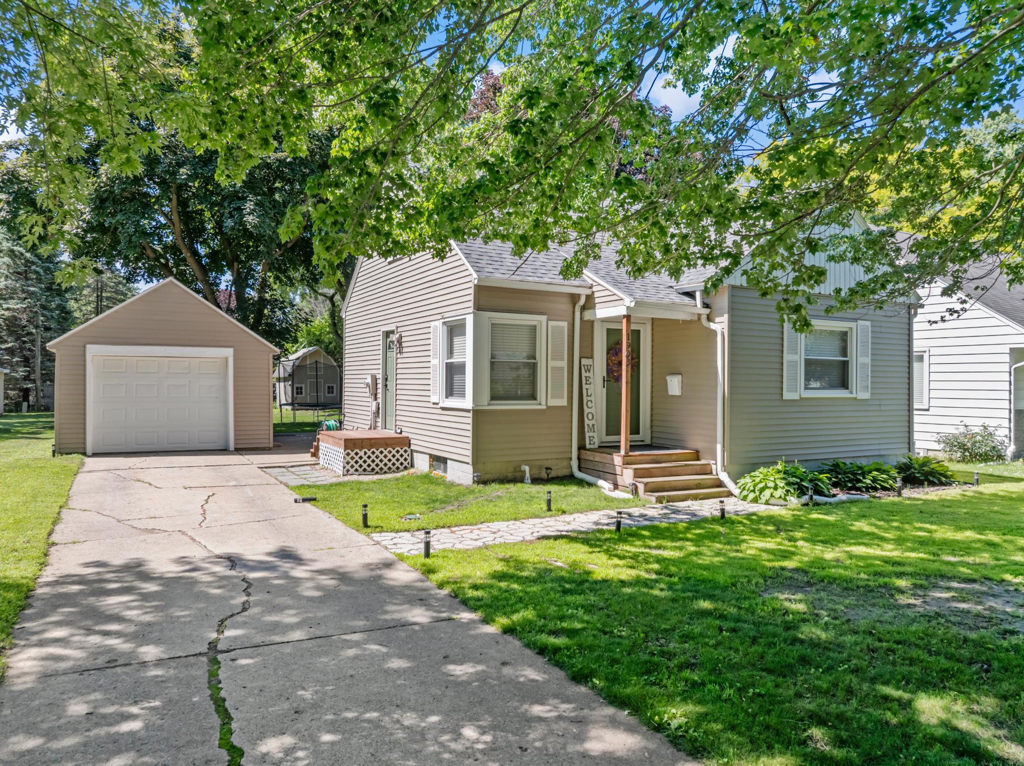 1st image of 1903 4th Ave Sw, Austin, MN 55912 | MLS# 7102154