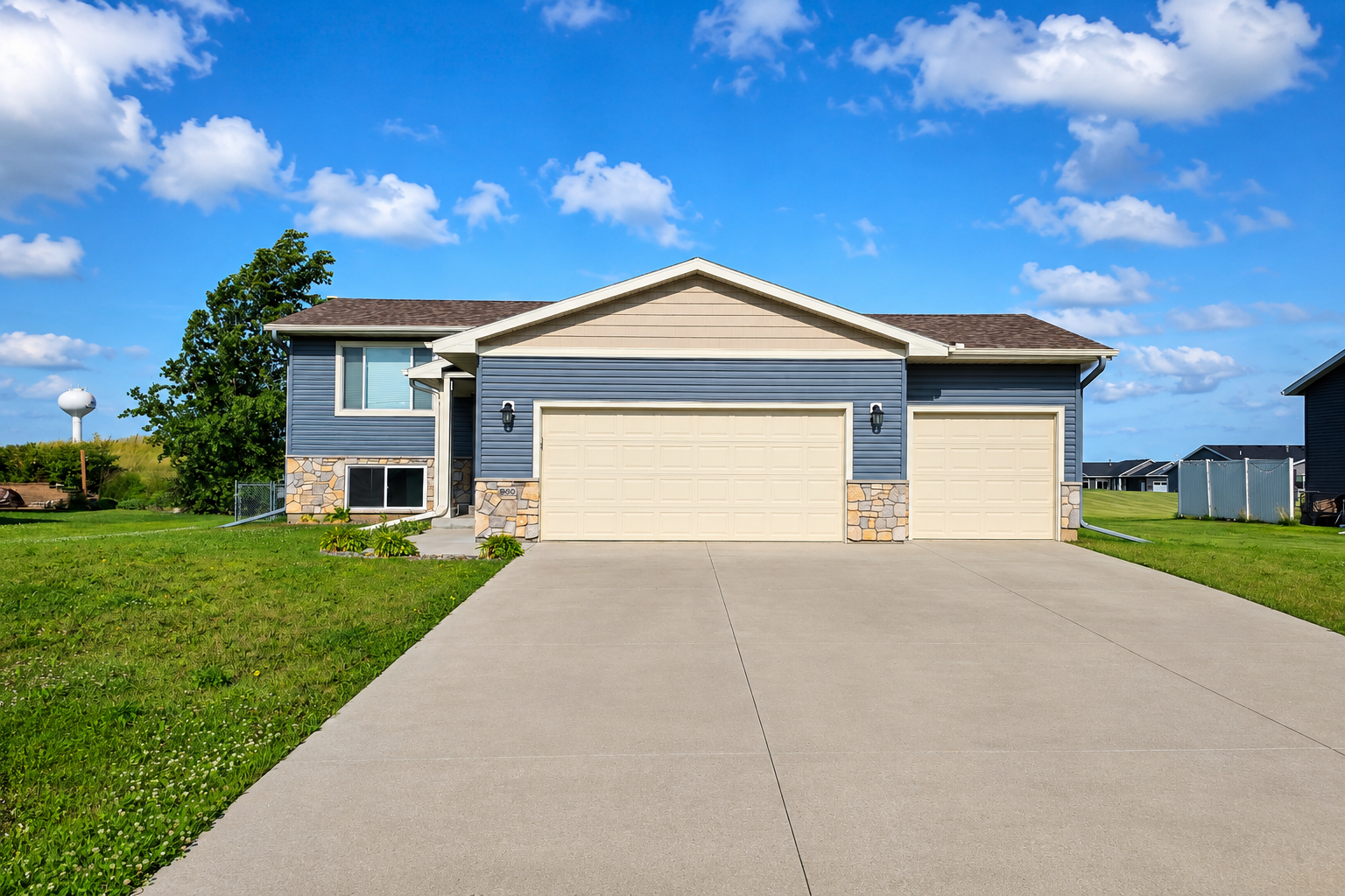 1st image of 906 7th Ave, Wanamingo, MN 55983 | MLS# 7102194
