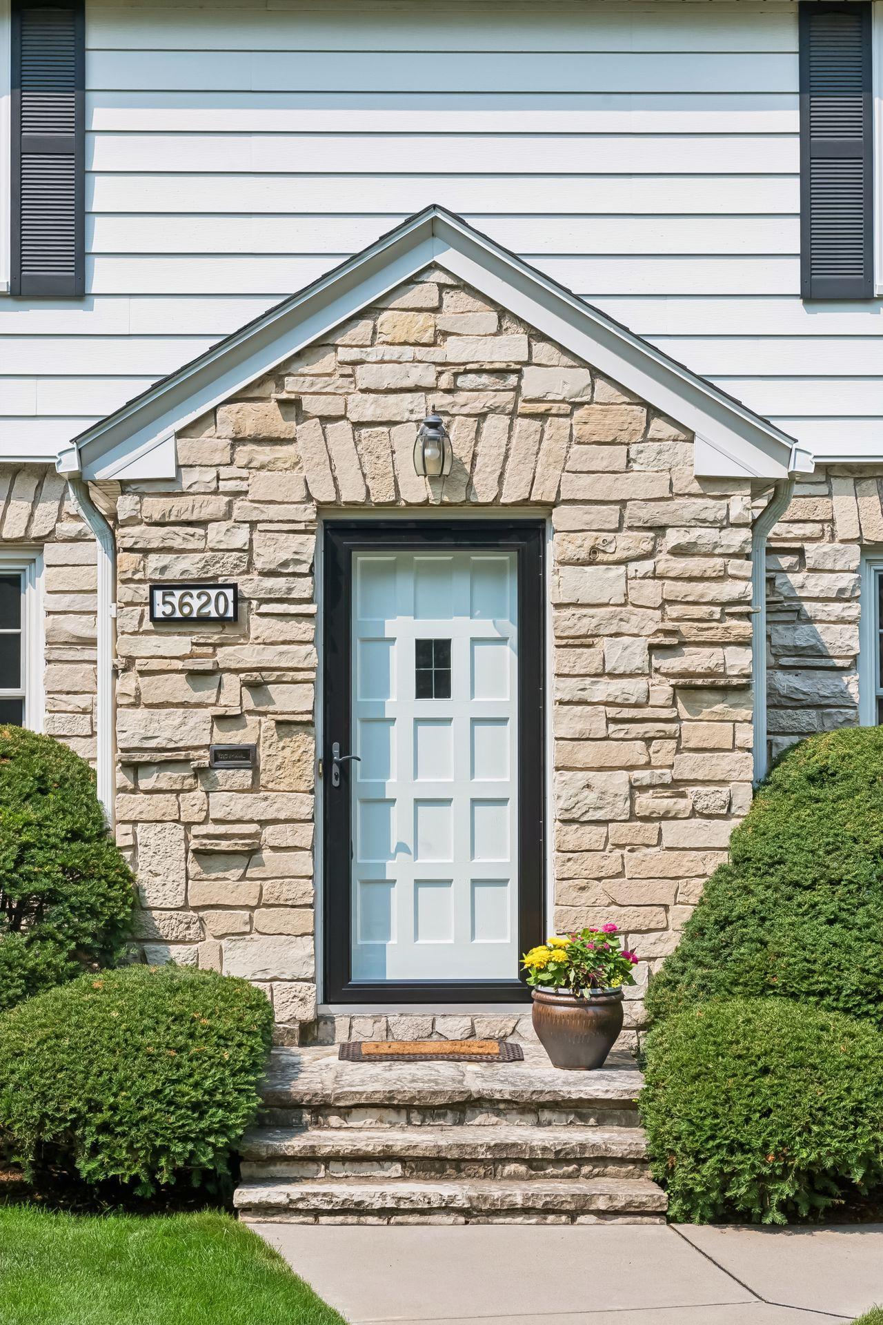 2nd image of 5620 Dupont Ave S, Minneapolis, MN 55419 | MLS# 7102297