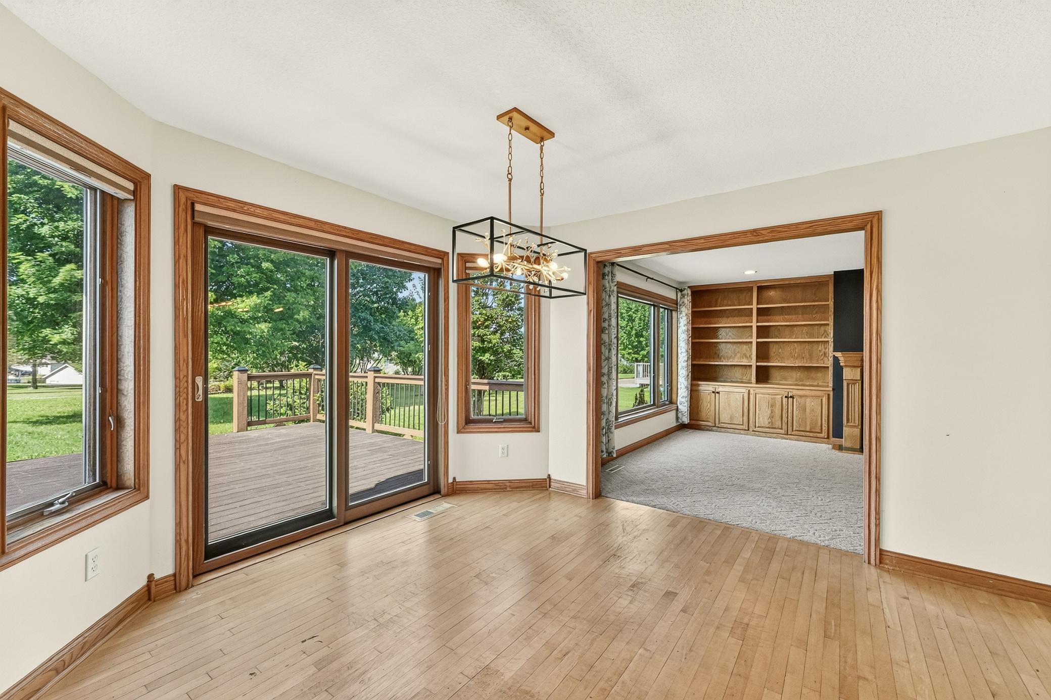 3rd image of 1110 Southern Hills Ln Sw, Rochester, MN 55902 | MLS# 7102437