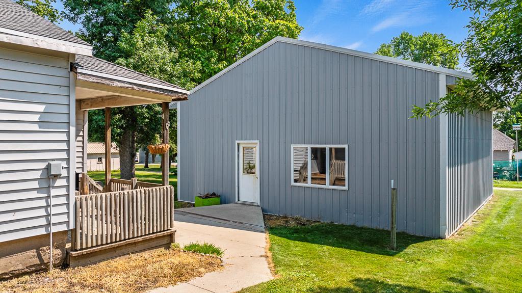 Homes for sale in Ivanhoe, MN | 418 N Hubert St, Ivanhoe, MN 56142 | MLS# 7102459