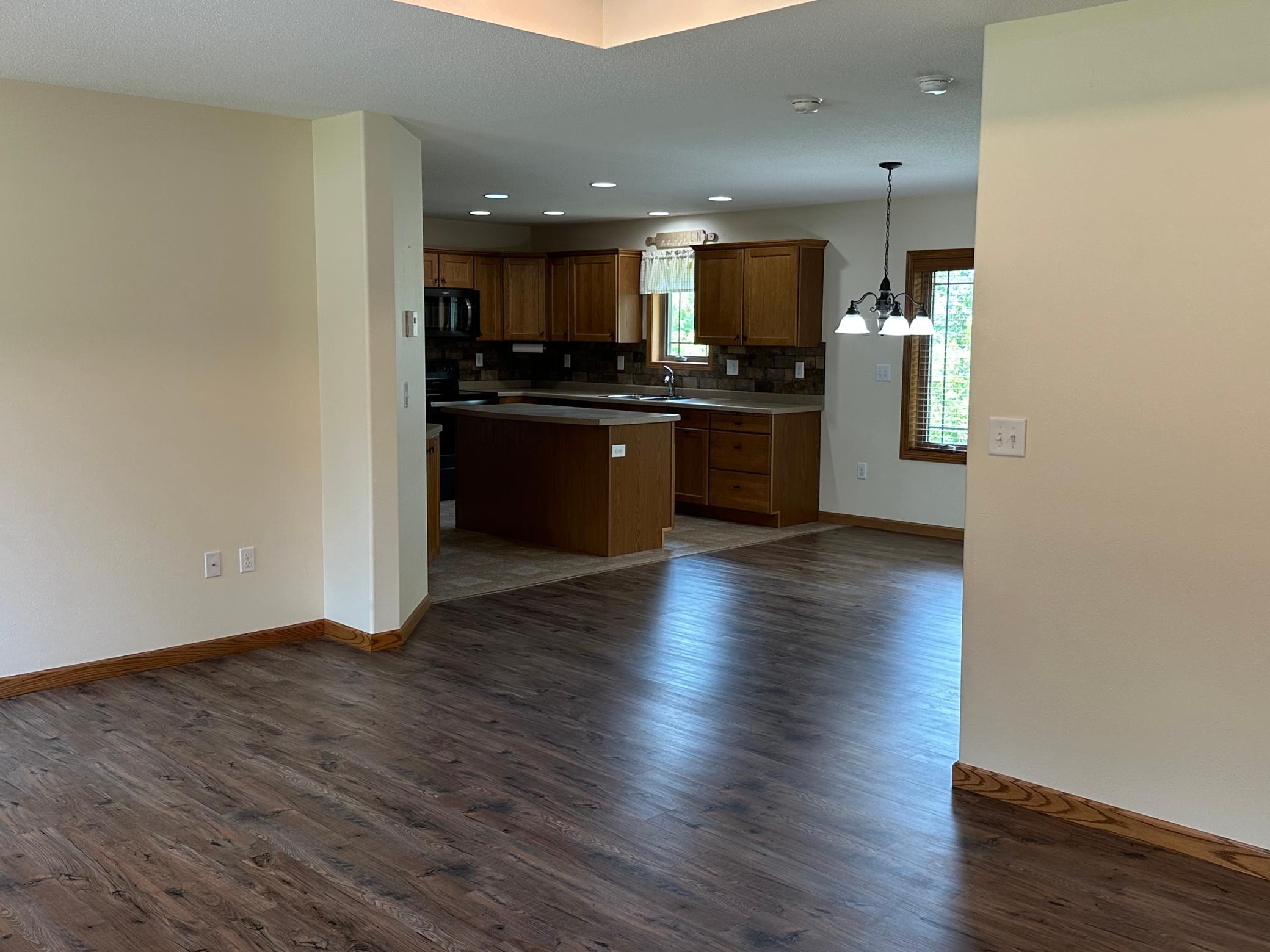 5th image of 317 Oak Hills Dr, Detroit Lakes, MN 56501 | MLS# 7102585