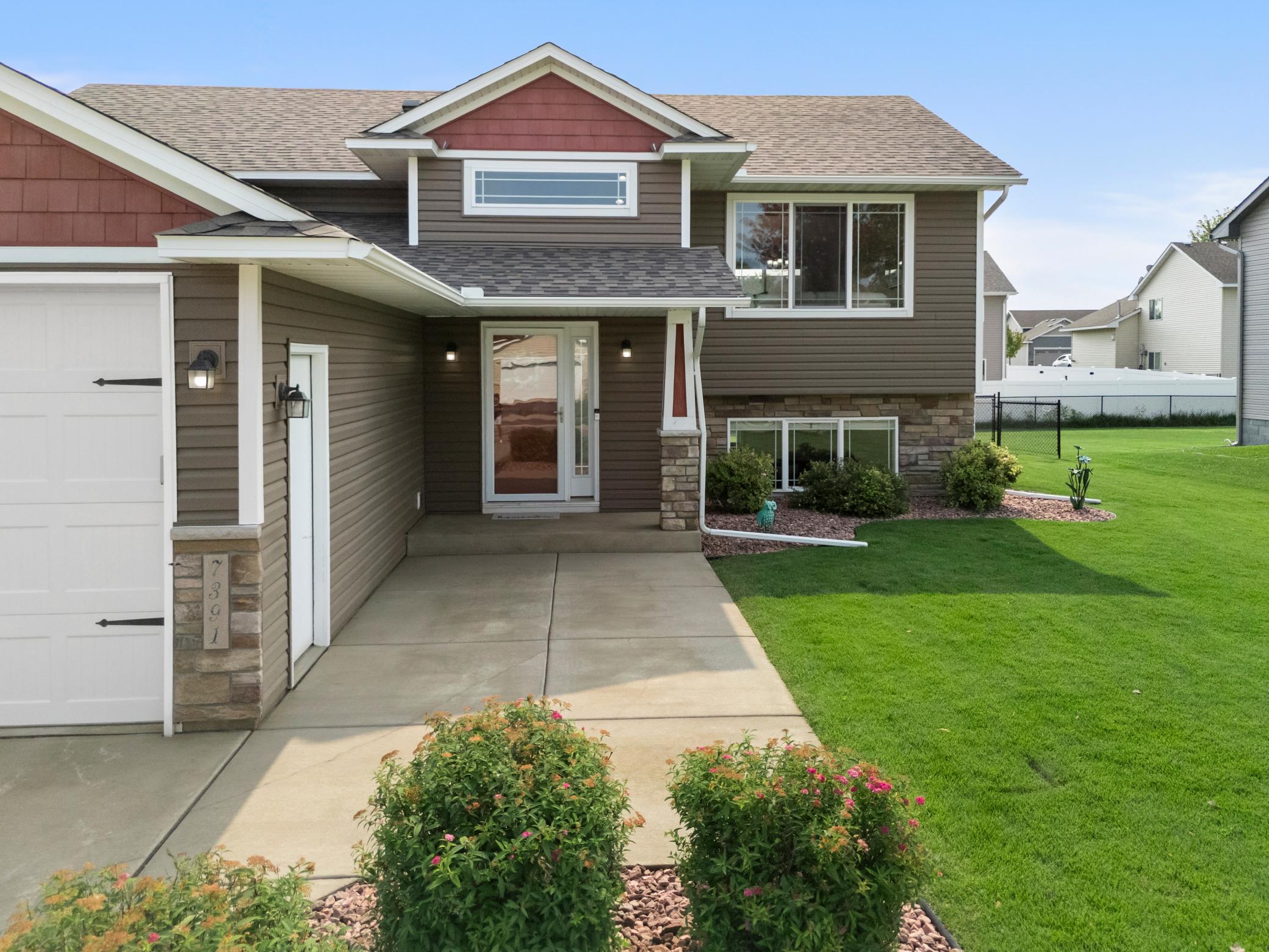 3rd image of 7391 Kahler Cir Ne, Albertville, MN 55301 | MLS# 7102653