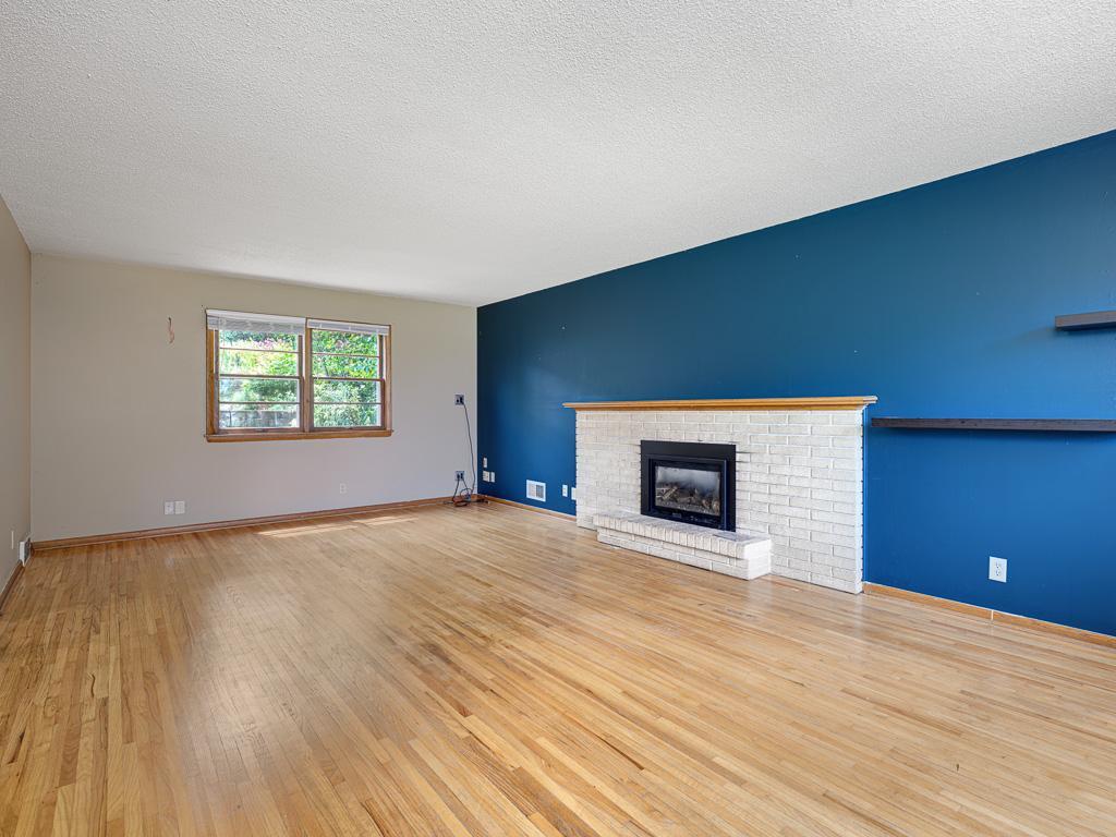 2nd image of 3549 Ensign Ave N, New Hope, MN 55427 | MLS# 7102670