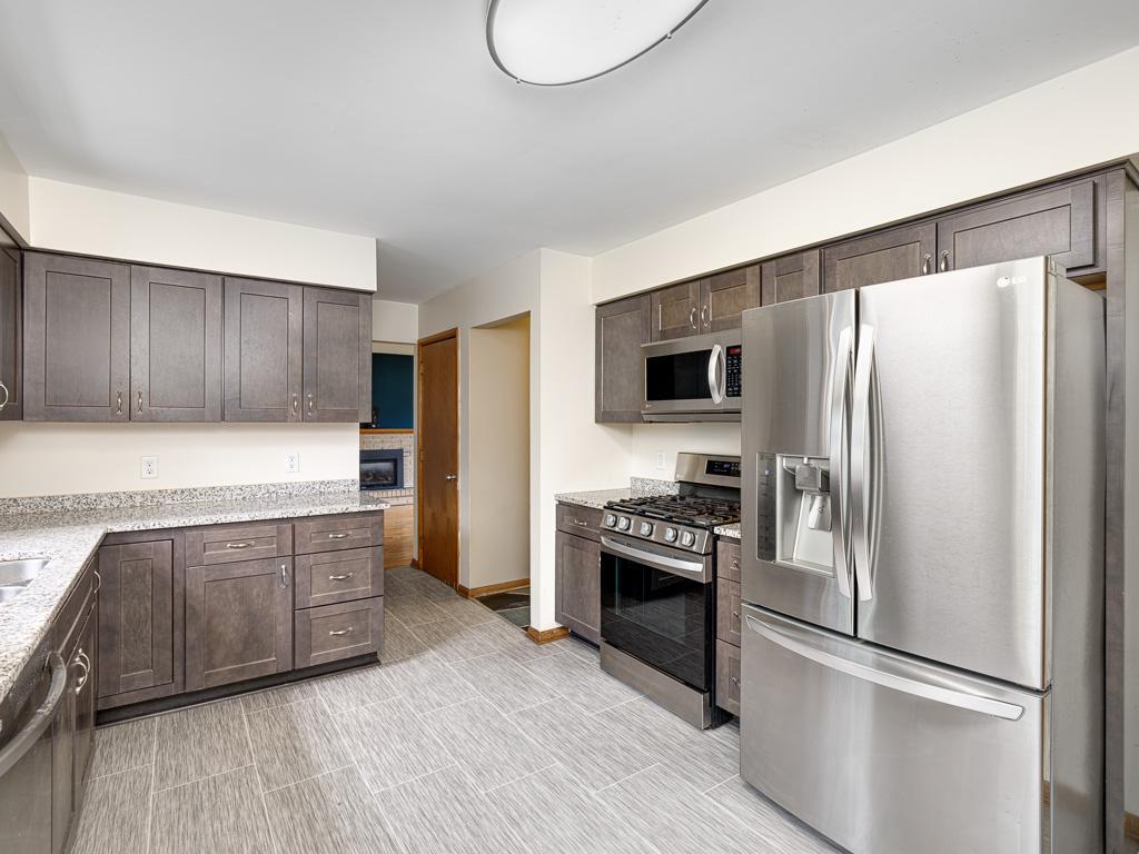 5th image of 3549 Ensign Ave N, New Hope, MN 55427 | MLS# 7102670