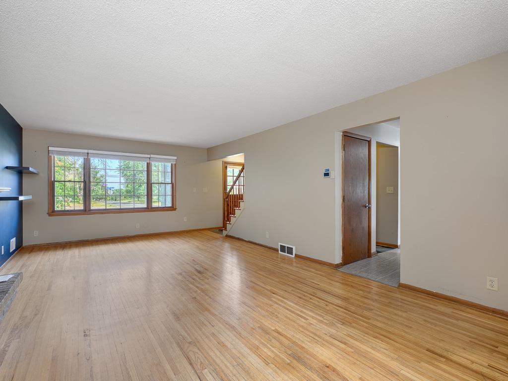 3rd image of 3549 Ensign Ave N, New Hope, MN 55427 | MLS# 7102670