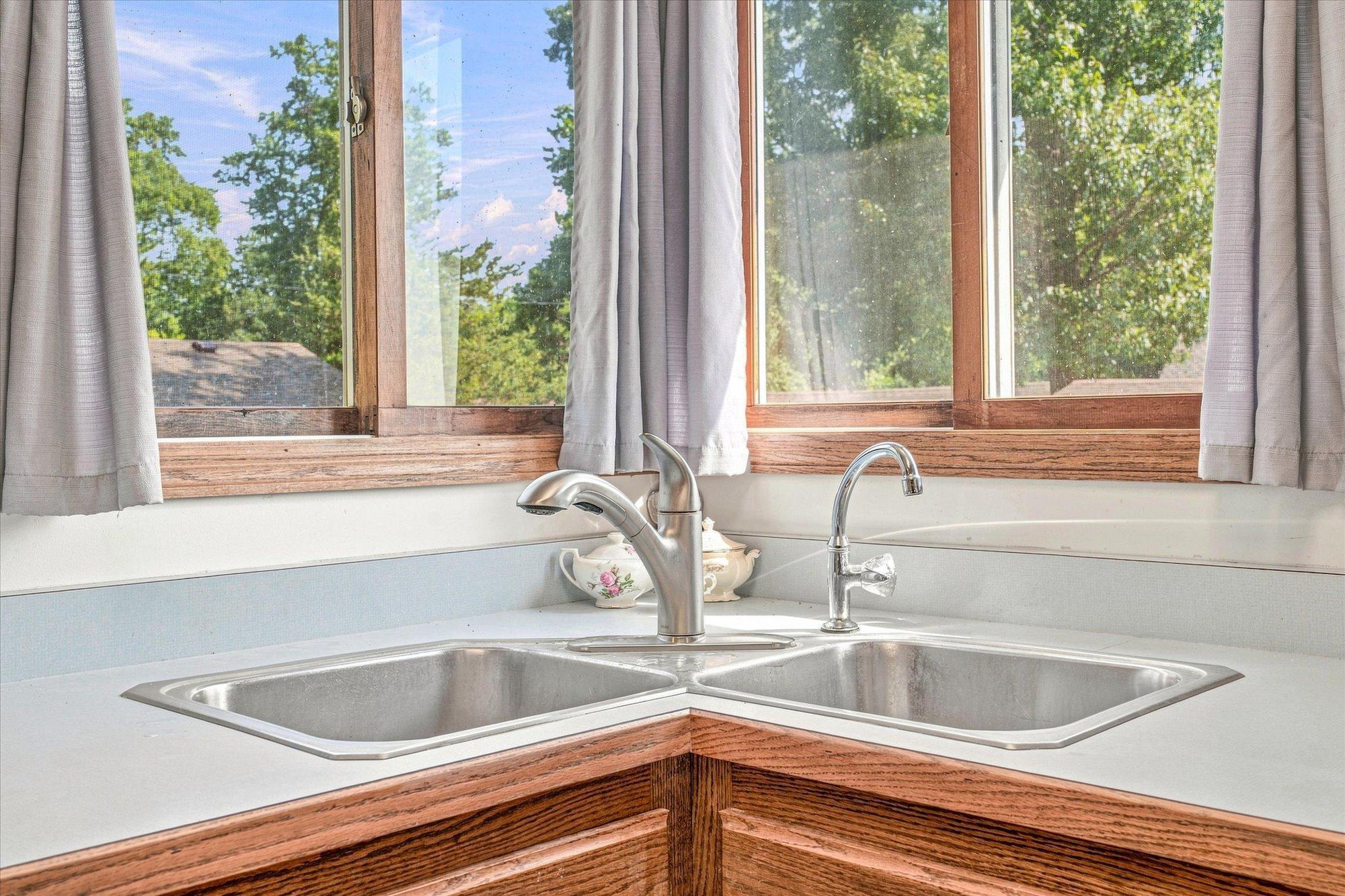 5th image of 18329 Lakeview Point Dr Ne, Wyoming, MN 55092 | MLS# 7102686