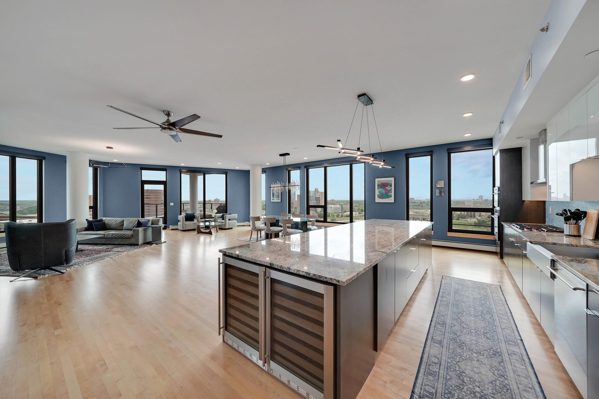 3rd image of 1240 S 2Nd St #1201, Minneapolis, MN 55415 | MLS# 7102781
