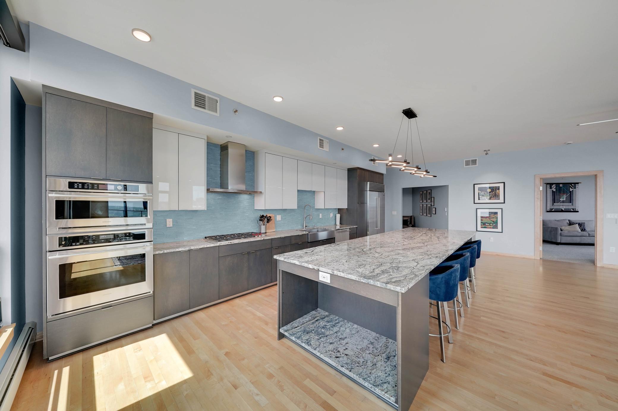 1st image of 1240 S 2Nd St #1201, Minneapolis, MN 55415 | MLS# 7102781