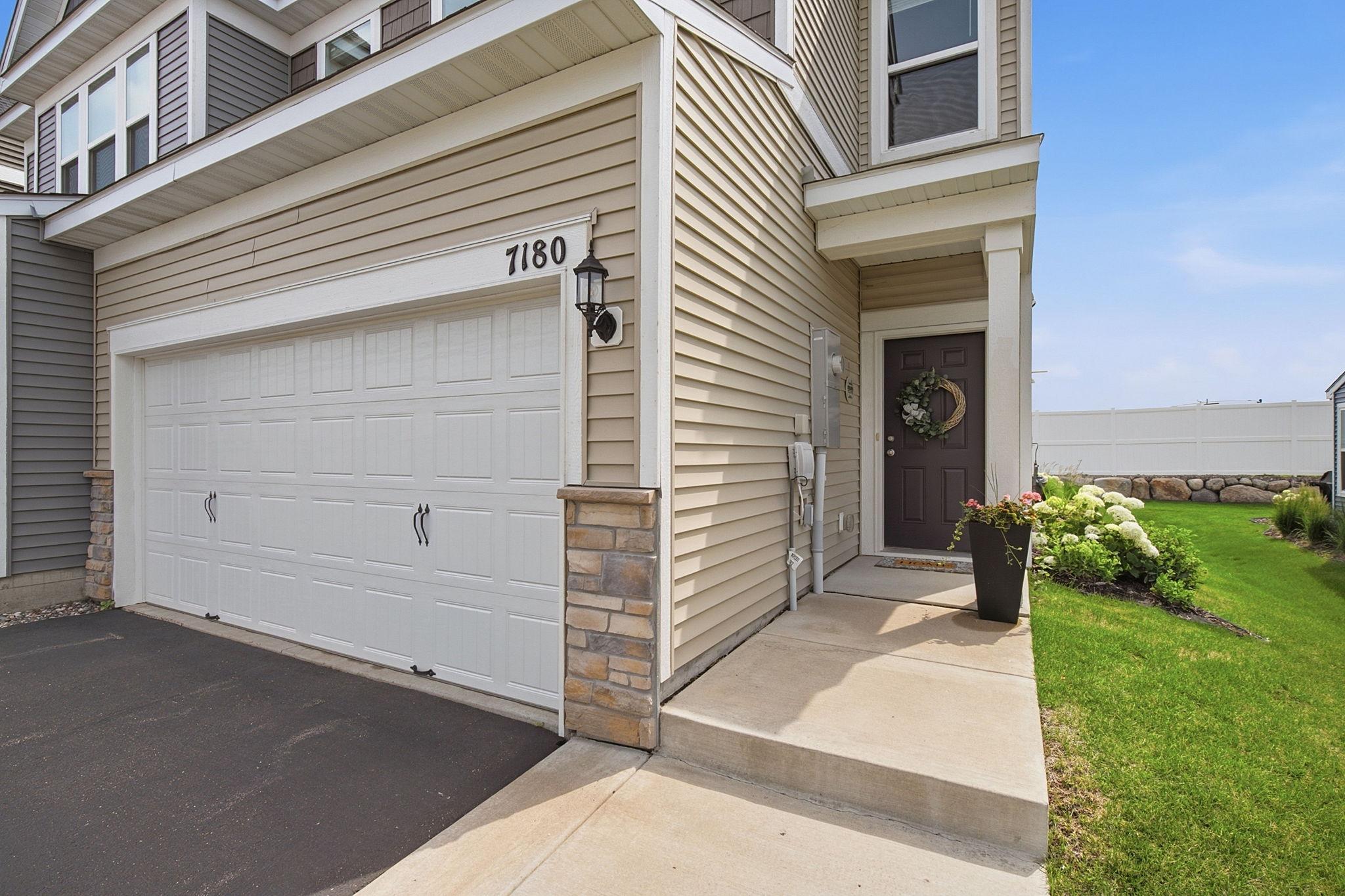 2nd image of 7180 Walnut Grove Ln N, Maple Grove, MN 55311 | MLS# 7102787
