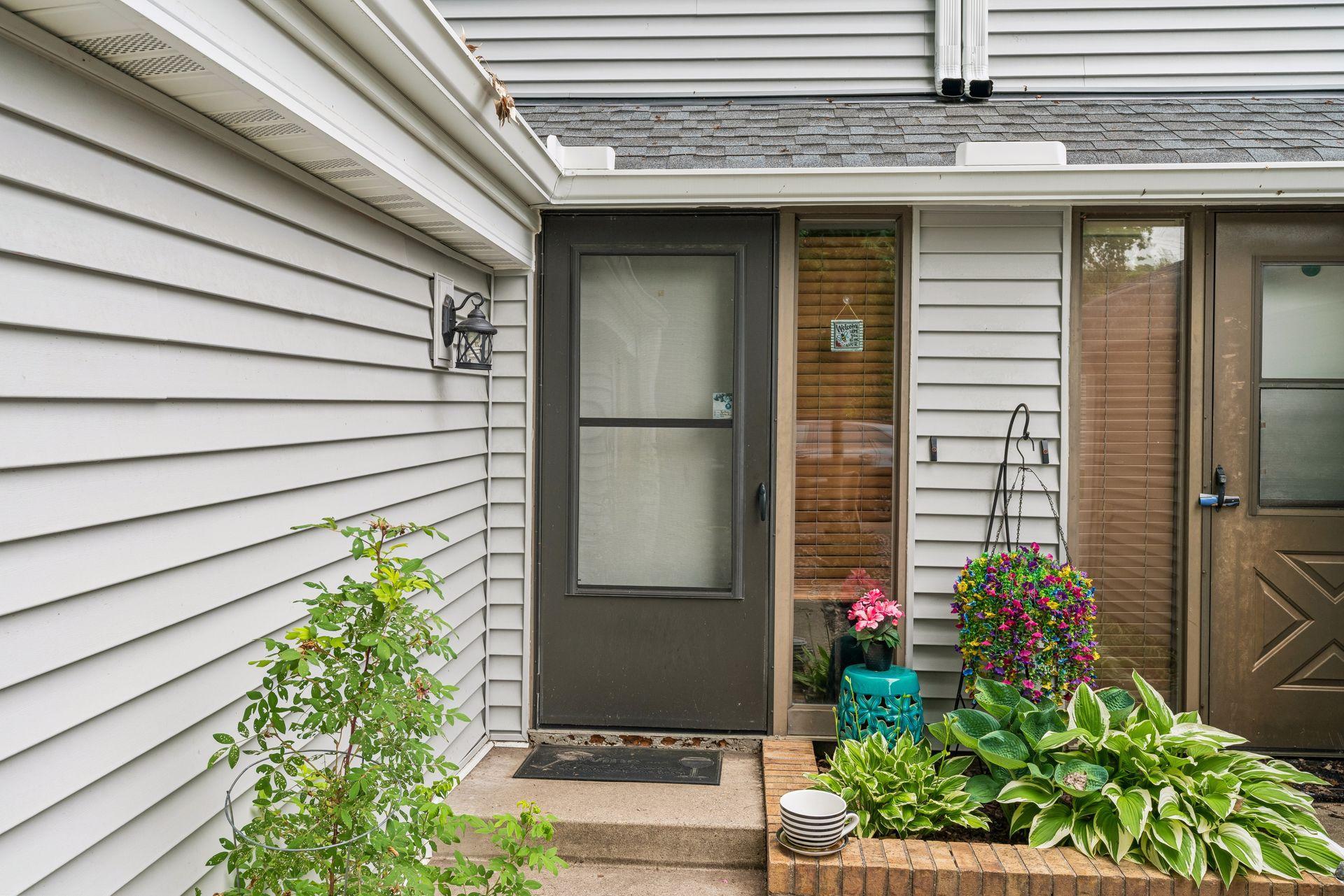 1st image of 3030 Shields Dr #101, Saint Paul, MN 55121 | MLS# 7102806