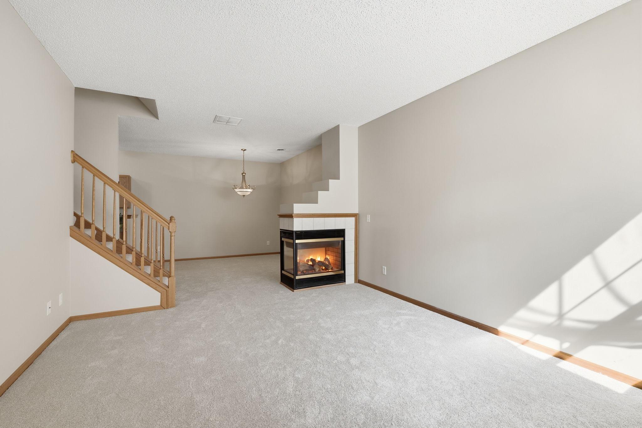 2nd image of 11216 204th St W, Lakeville, MN 55044 | MLS# 7102935