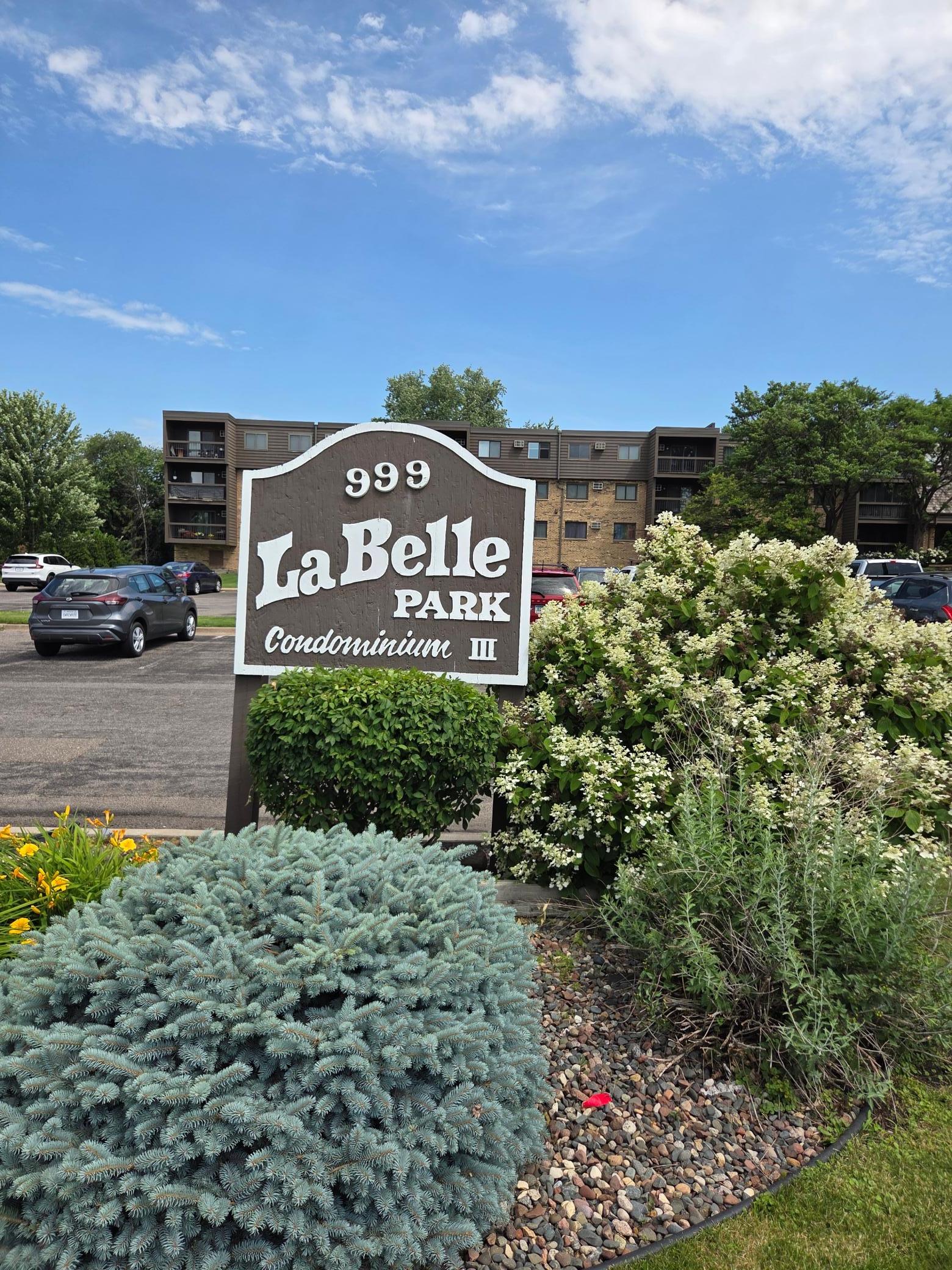 1st image of 999 41st Ave Ne #307, Minneapolis, MN 55421 | MLS# 7102963