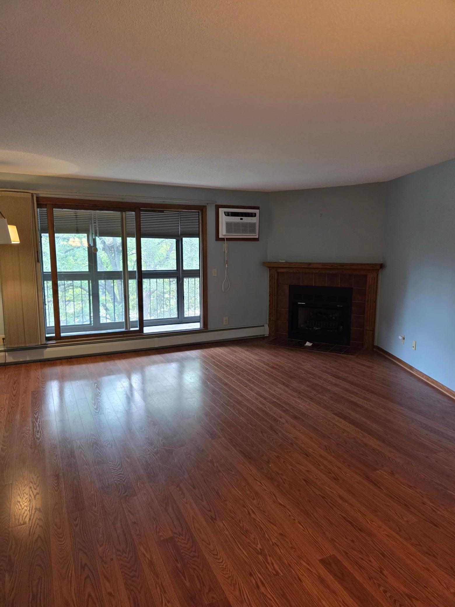 3rd image of 999 41St Ave Ne #307, Minneapolis, MN 55421 | MLS# 7102963