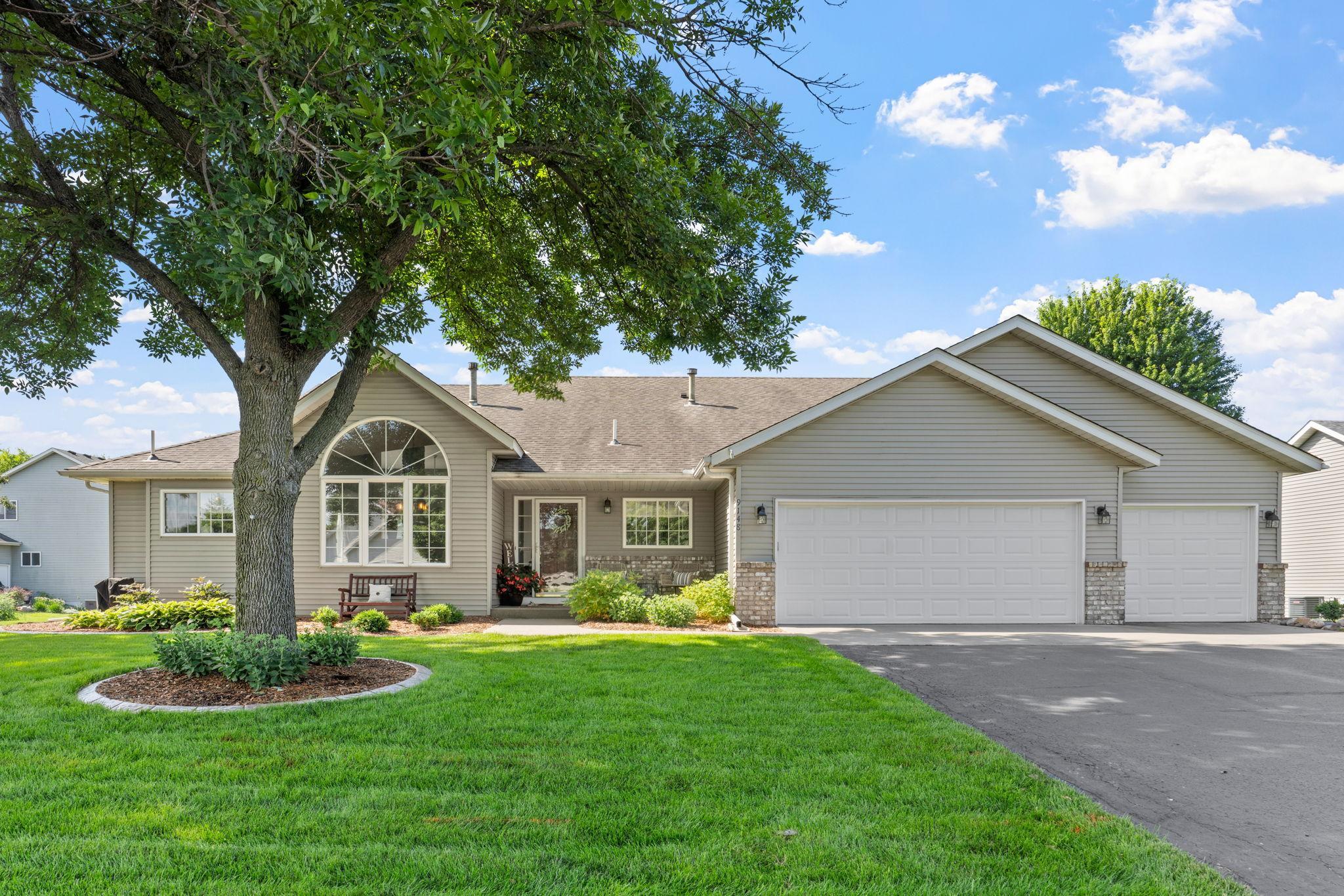 1st image of 9148 211th St W, Lakeville, MN 55044 | MLS# 7102994