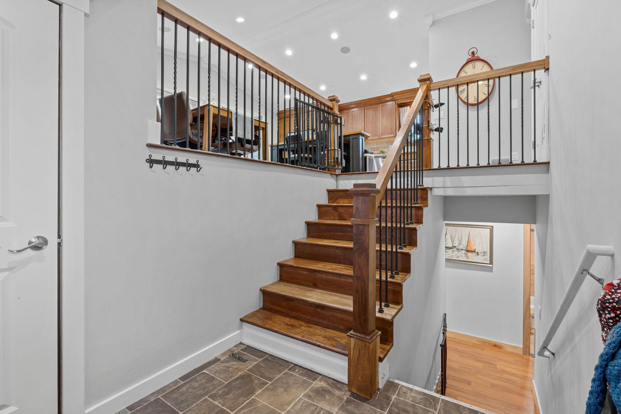 3rd image of 17411 Sunset Trl Sw, Prior Lake, MN 55372 | MLS# 7103004