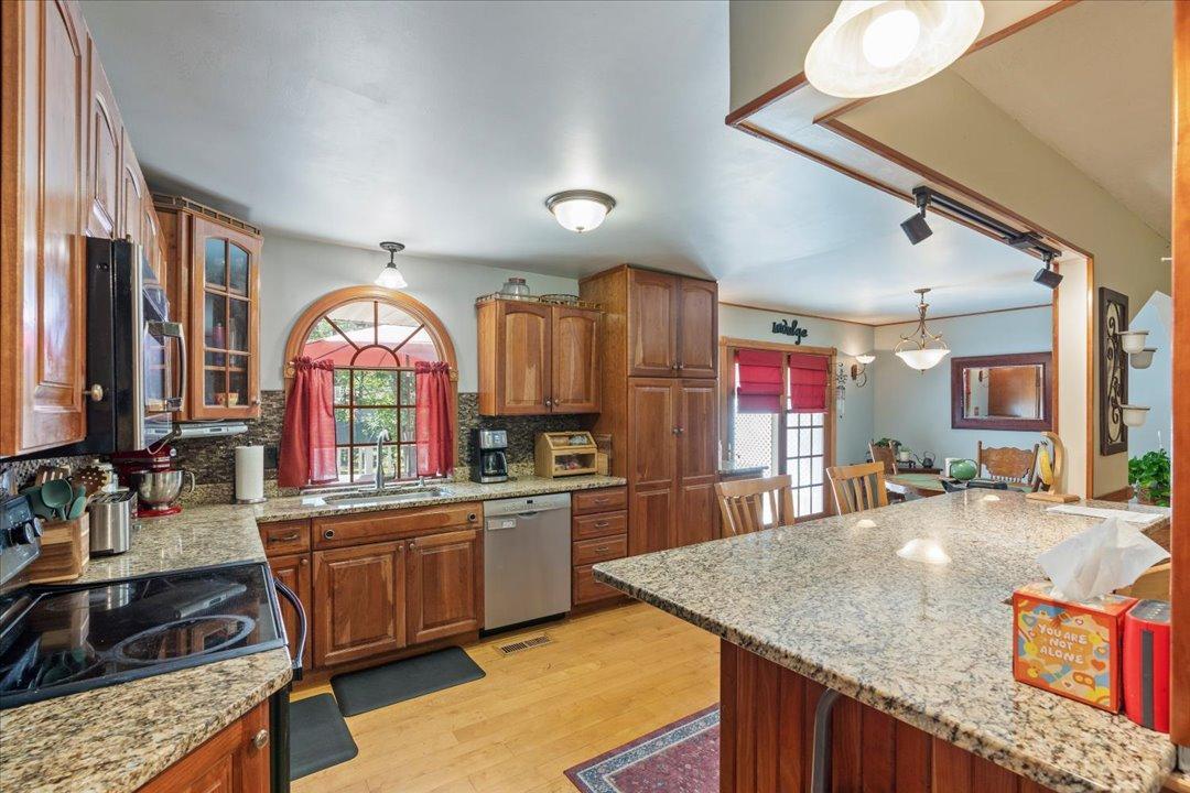3rd image of 4905 Pine Beach Rd, Brainerd, MN 56401 | MLS# 7103020