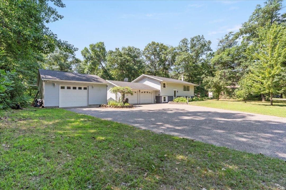 2nd image of 4905 Pine Beach Rd, Brainerd, MN 56401 | MLS# 7103020