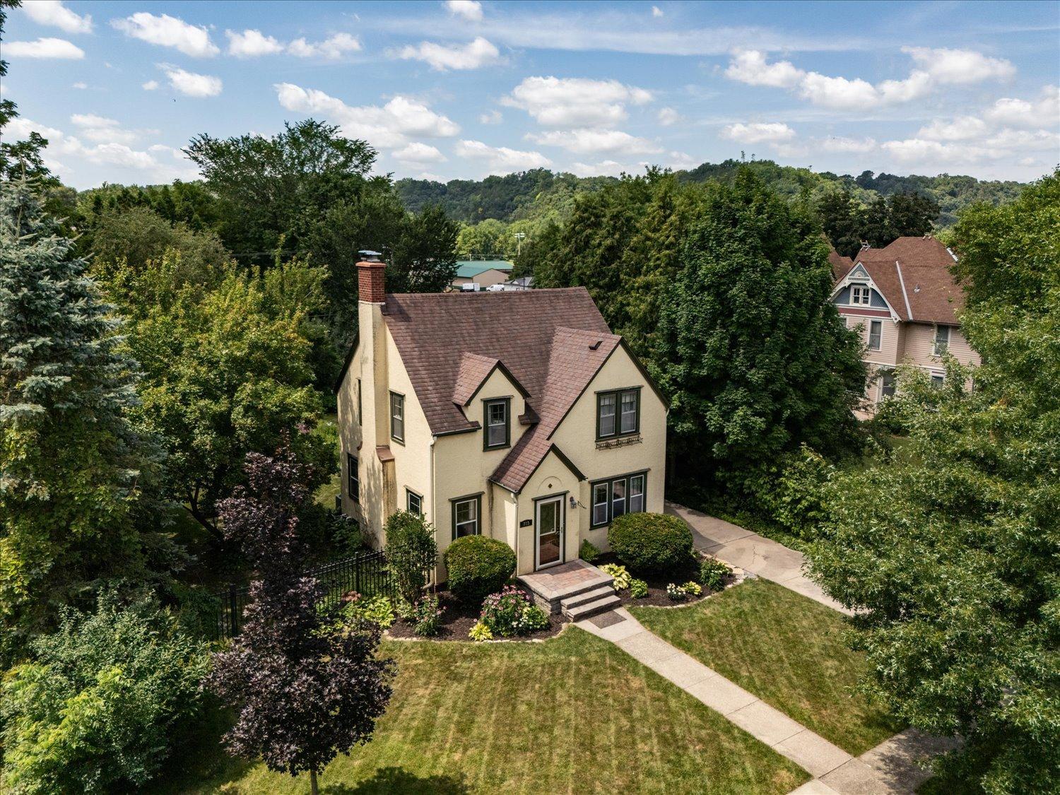 1st image of 703 Kenilworth Ave S, Lanesboro, MN 55949 | MLS# 7103046