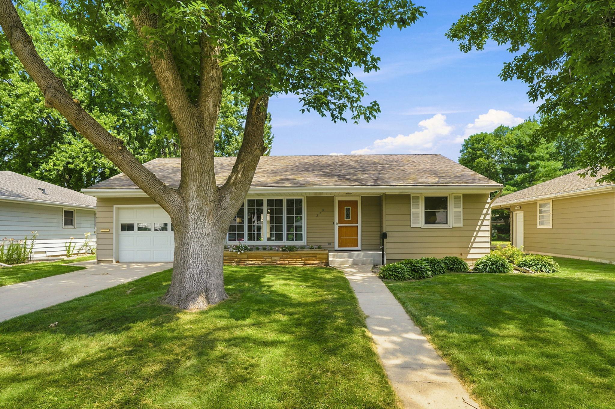2nd image of 215 Meray Blvd, Mankato, MN 56001 | MLS# 7103236