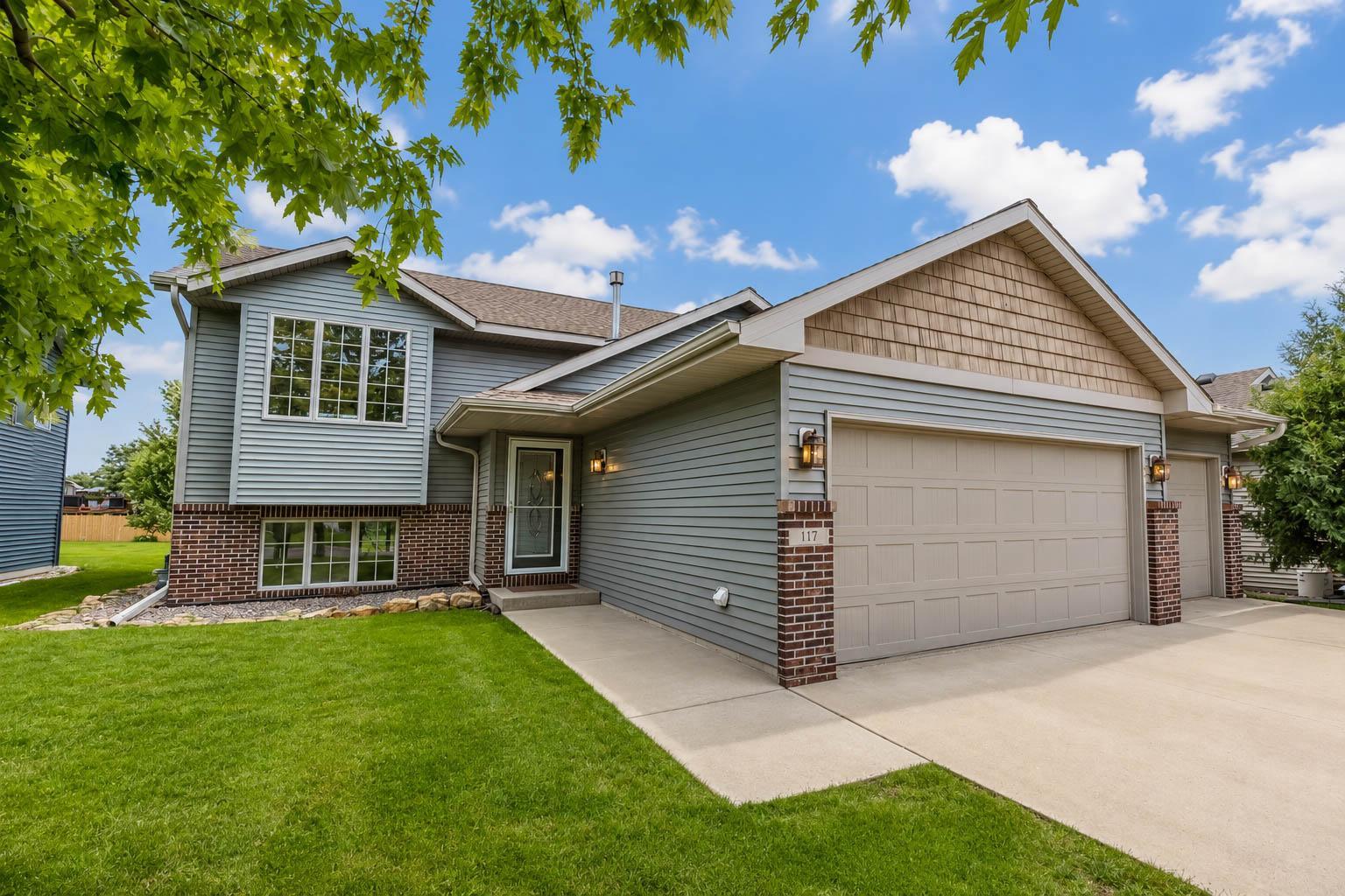 1st image of 117 Pinehurst Dr, Mankato, MN 56001 | MLS# 7103259