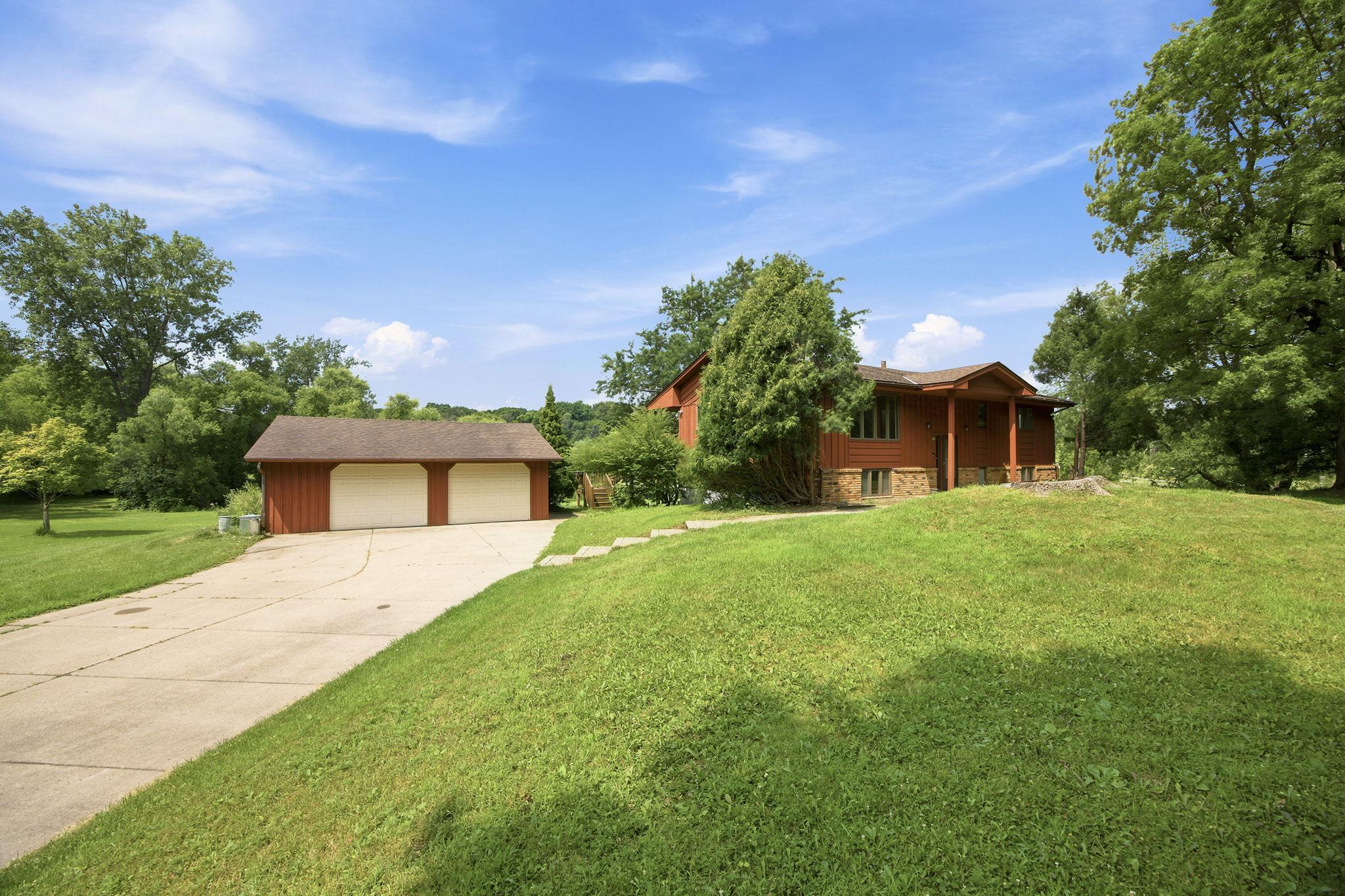 2nd image of 6225 Vicksburg Ln N, Maple Grove, MN 55311 | MLS# 7103291