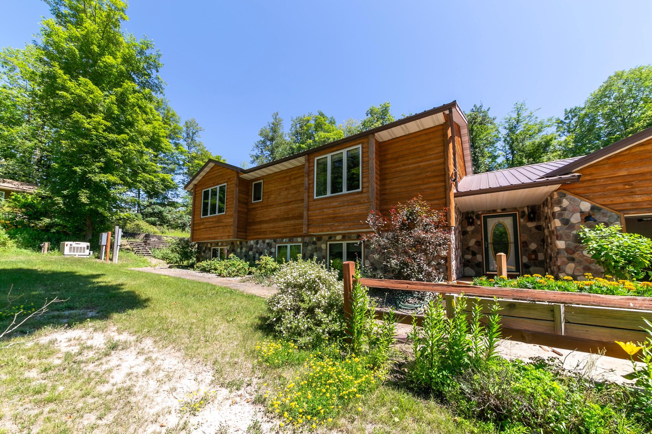 1st image of 23354 Stark Rd, Cohasset, MN 55721 | MLS# 7103306