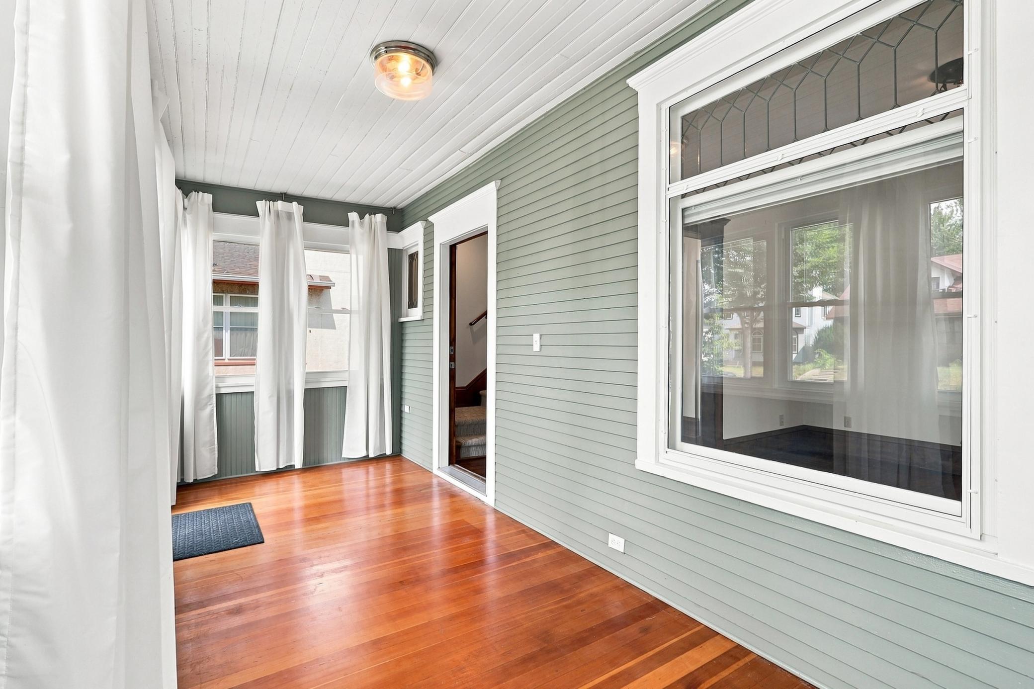 4th image of 3906 Lyndale Ave N, Minneapolis, MN 55412 | MLS# 7103473