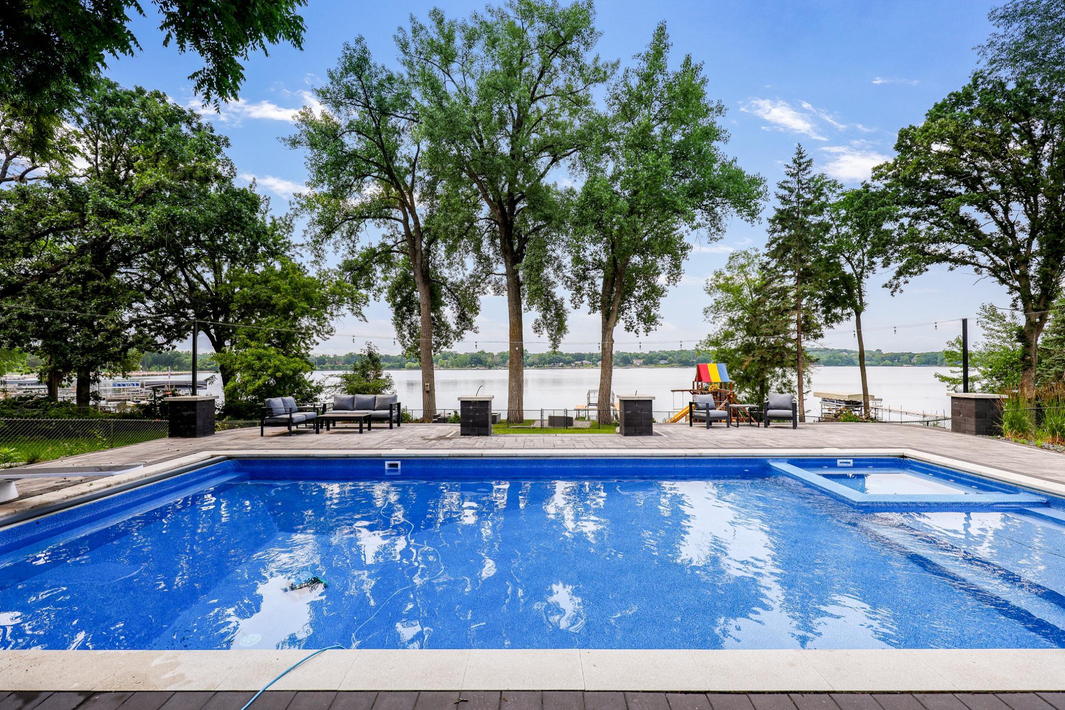 1st image of 9934 199th St W, Lakeville, MN 55044 | MLS# 7103564