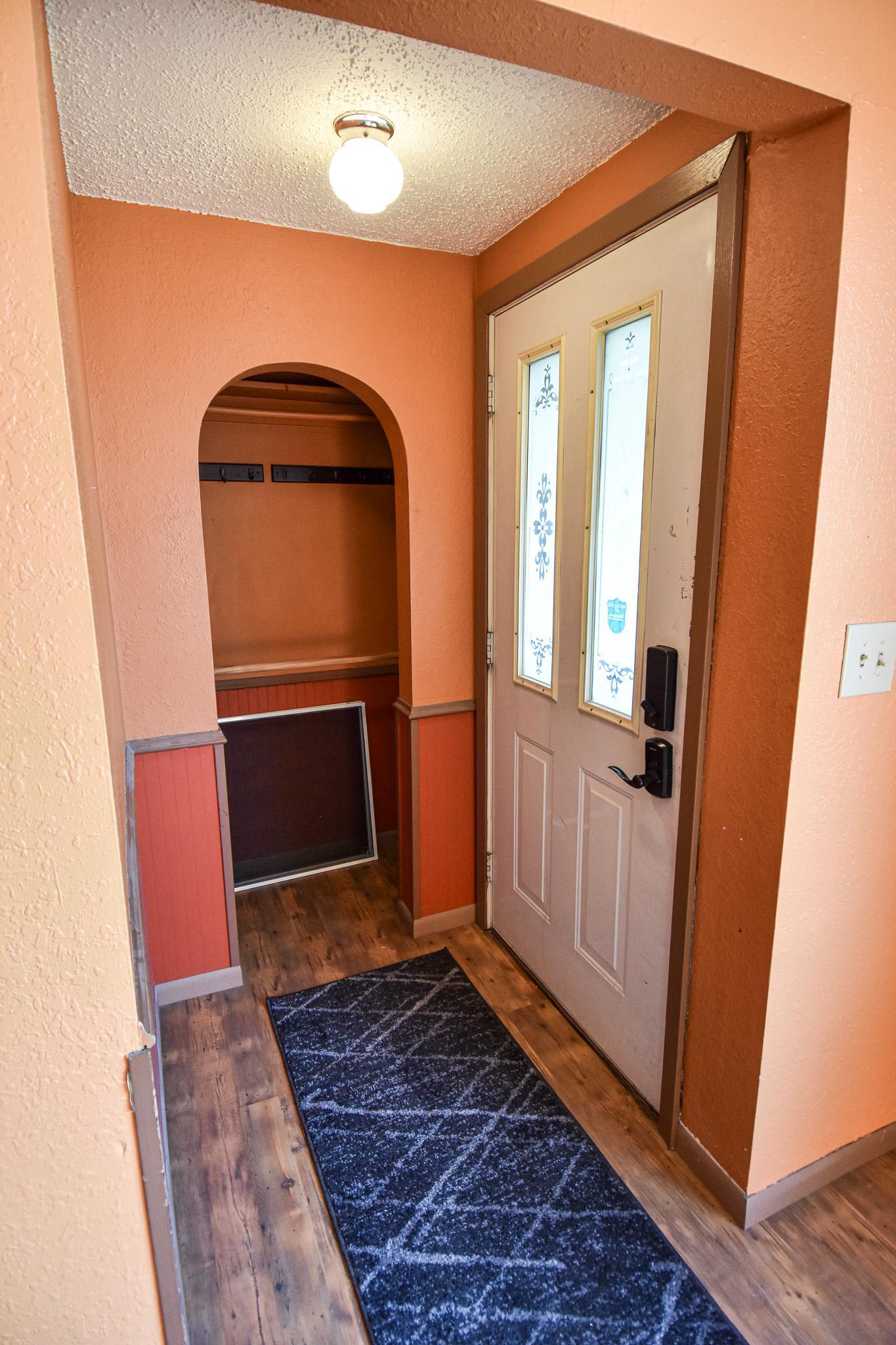 5th image of 237 E Nelson Ave, Warren, MN 56762 | MLS# 7103565