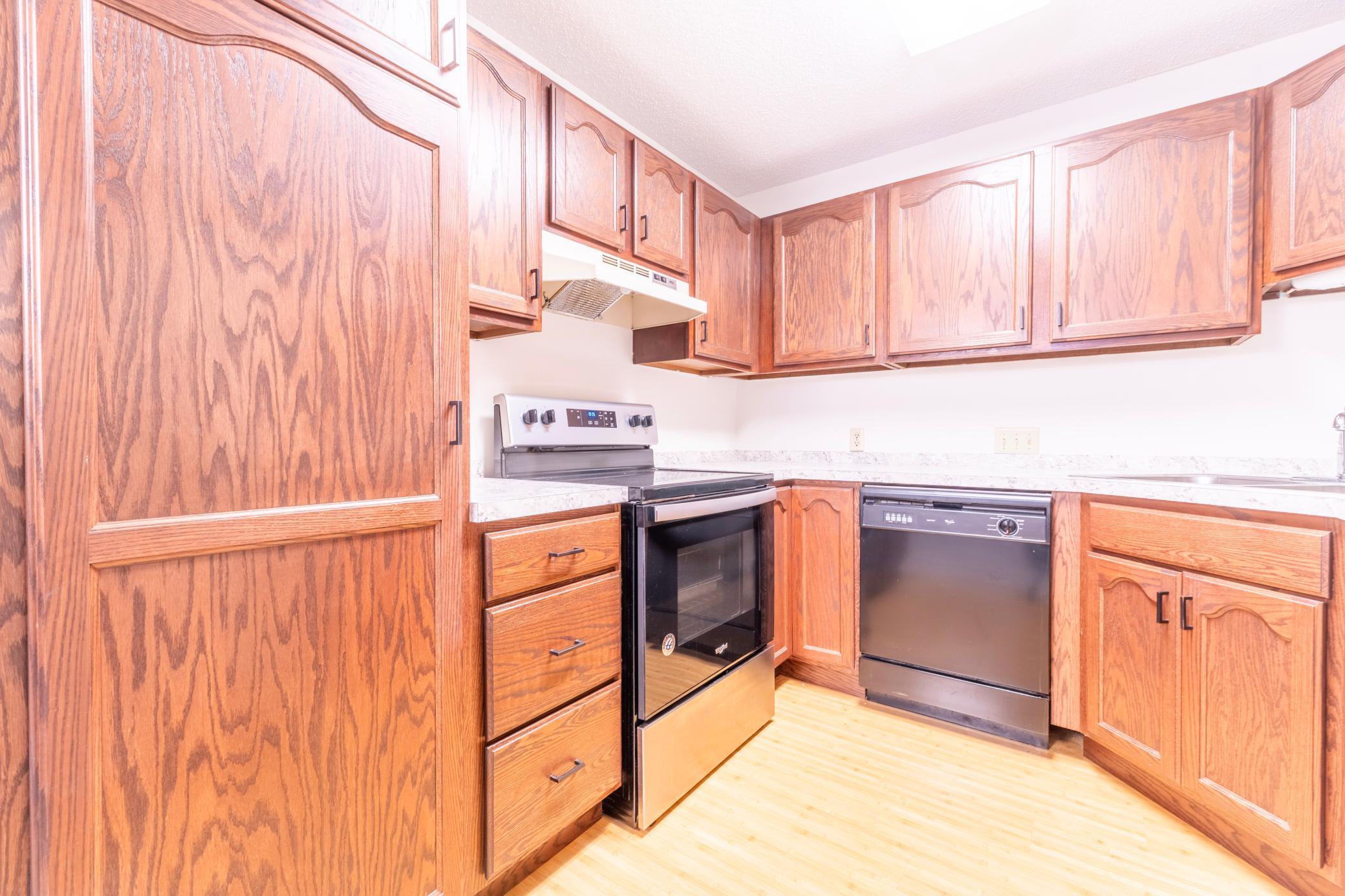 4th image of 350 Shelard Pkwy #206, Minneapolis, MN 55426 | MLS# 7103642