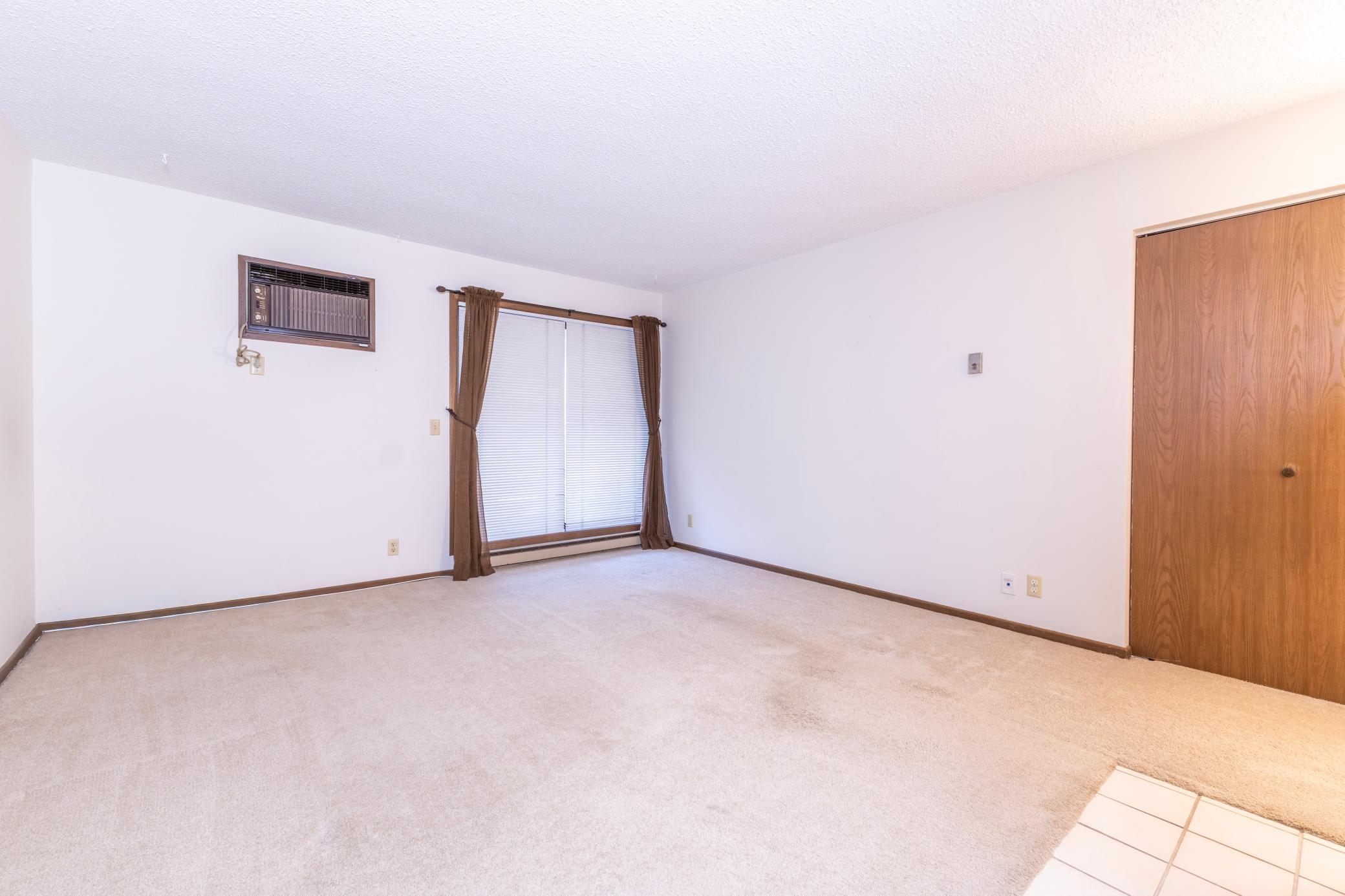 5th image of 350 Shelard Pkwy #206, Minneapolis, MN 55426 | MLS# 7103642