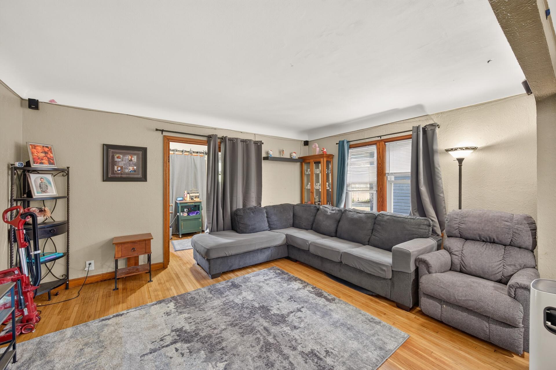 3rd image of 404 1St Ave S, South Saint Paul, MN 55075 | MLS# 7103776
