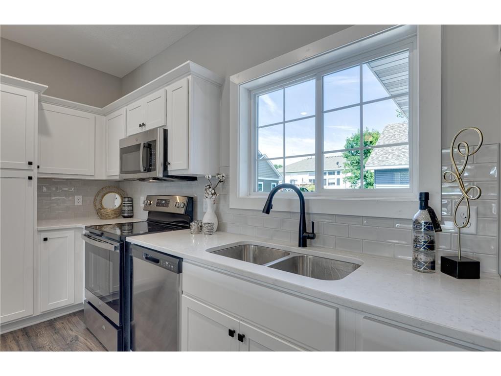 2nd image of 22286 Lilac Ln, Forest Lake, MN 55025 | MLS# 7103945
