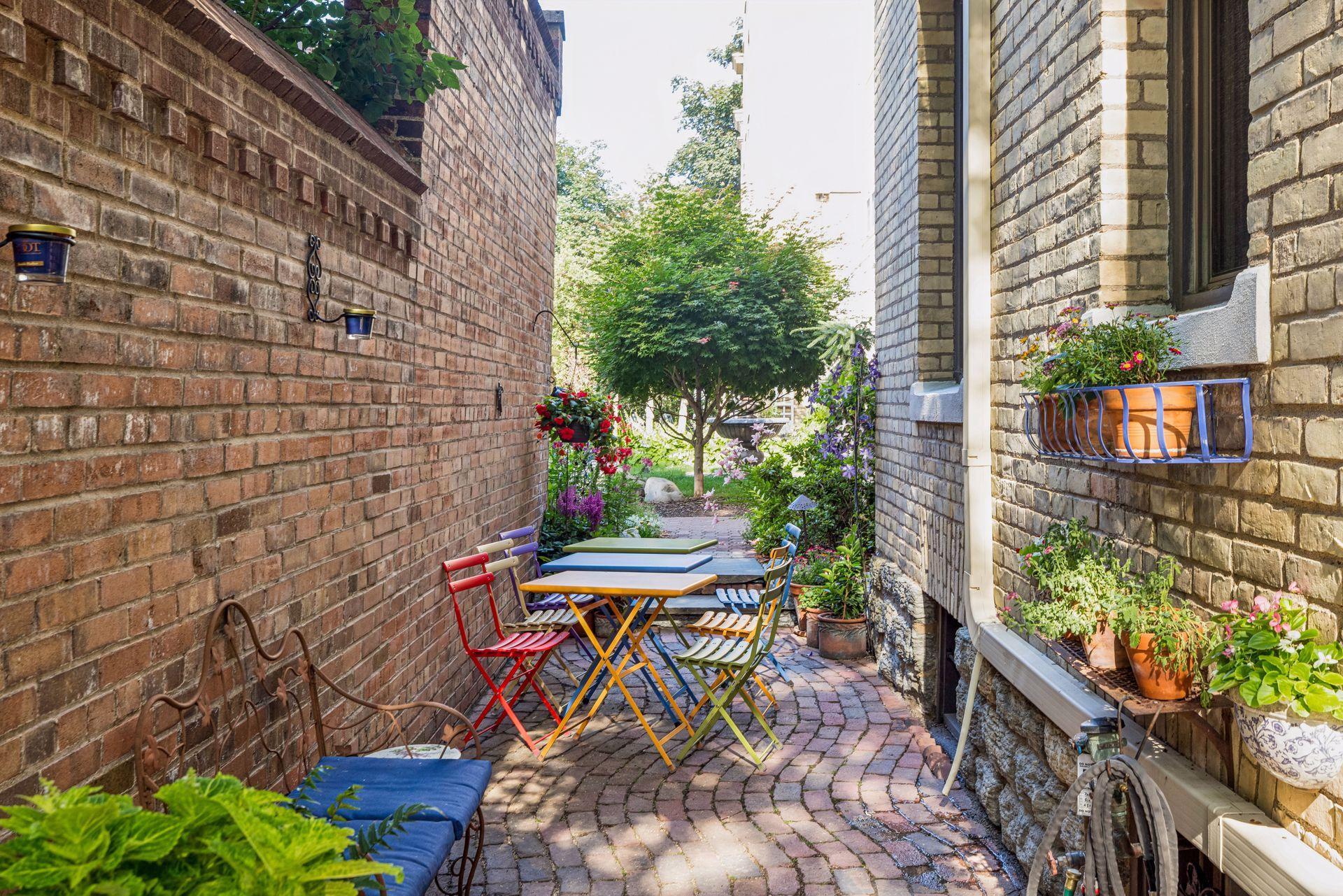 2nd image of 436 Portland Ave #9, Saint Paul, MN 55102 | MLS# 7103983
