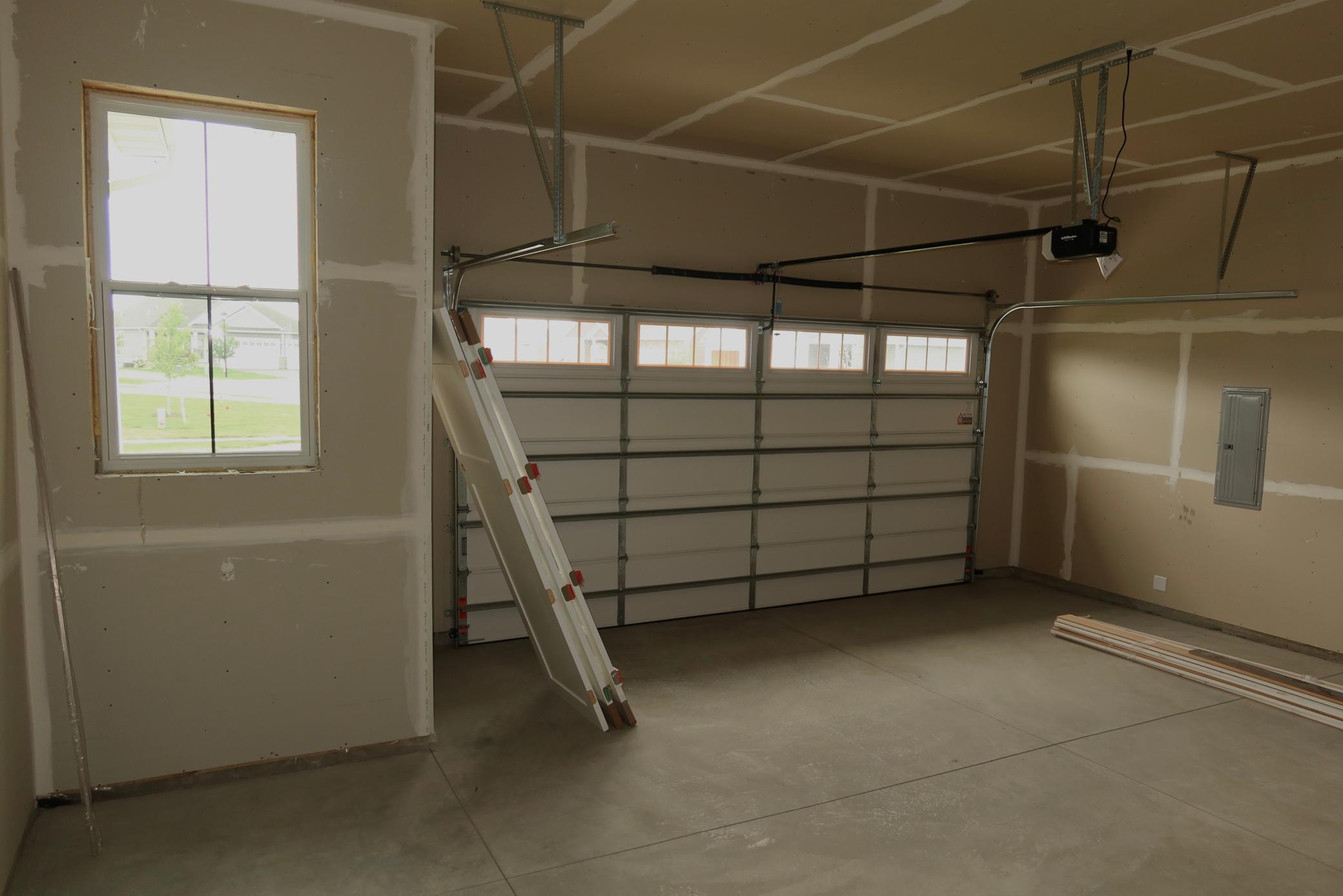 36th image of 17940 Greenwich Wy, Lakeville, MN 55044 | MLS# 7104063