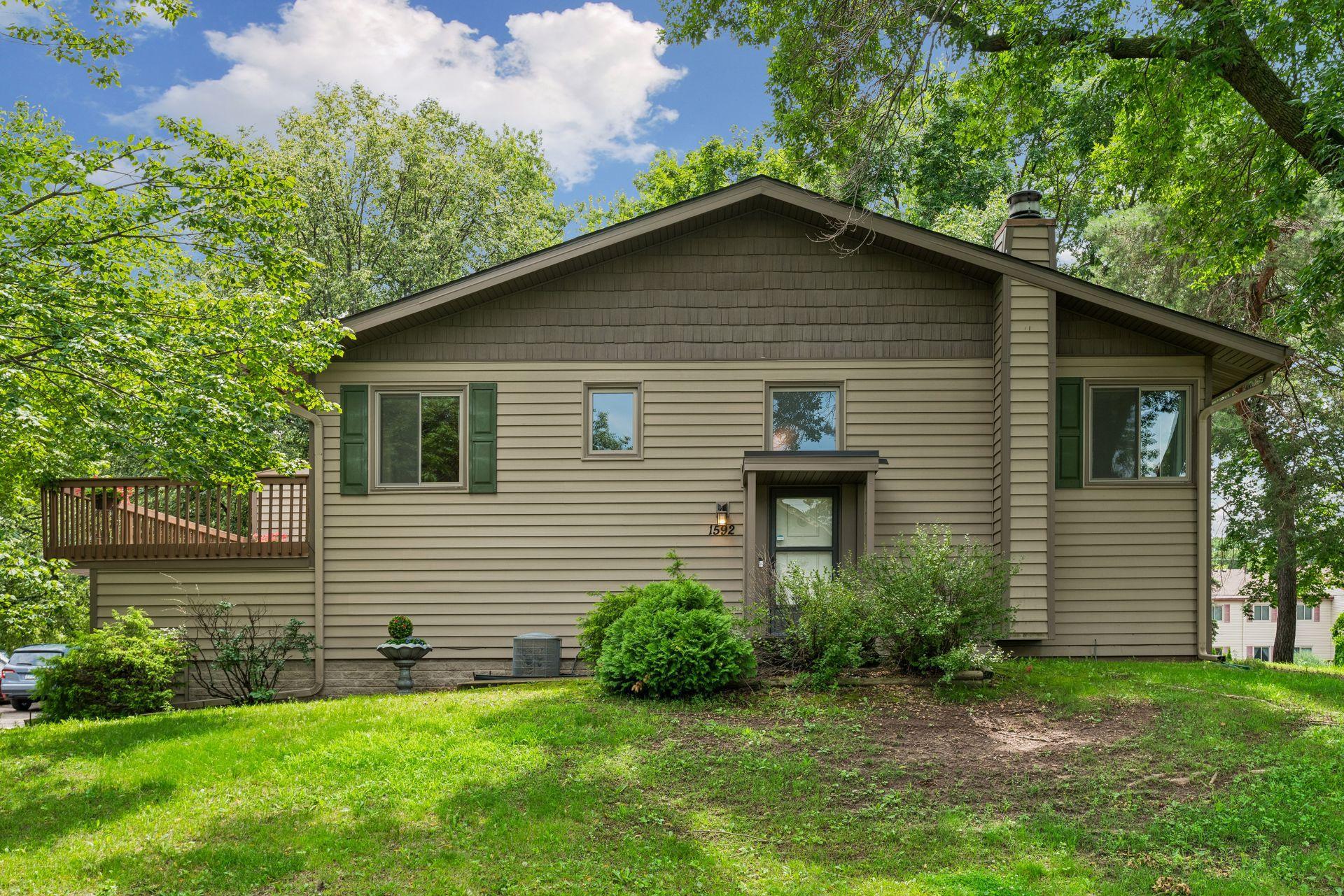Homes for sale in West Saint Paul, MN | 1592 Bellows St, West Saint Paul, MN 55118 | MLS# 7104113