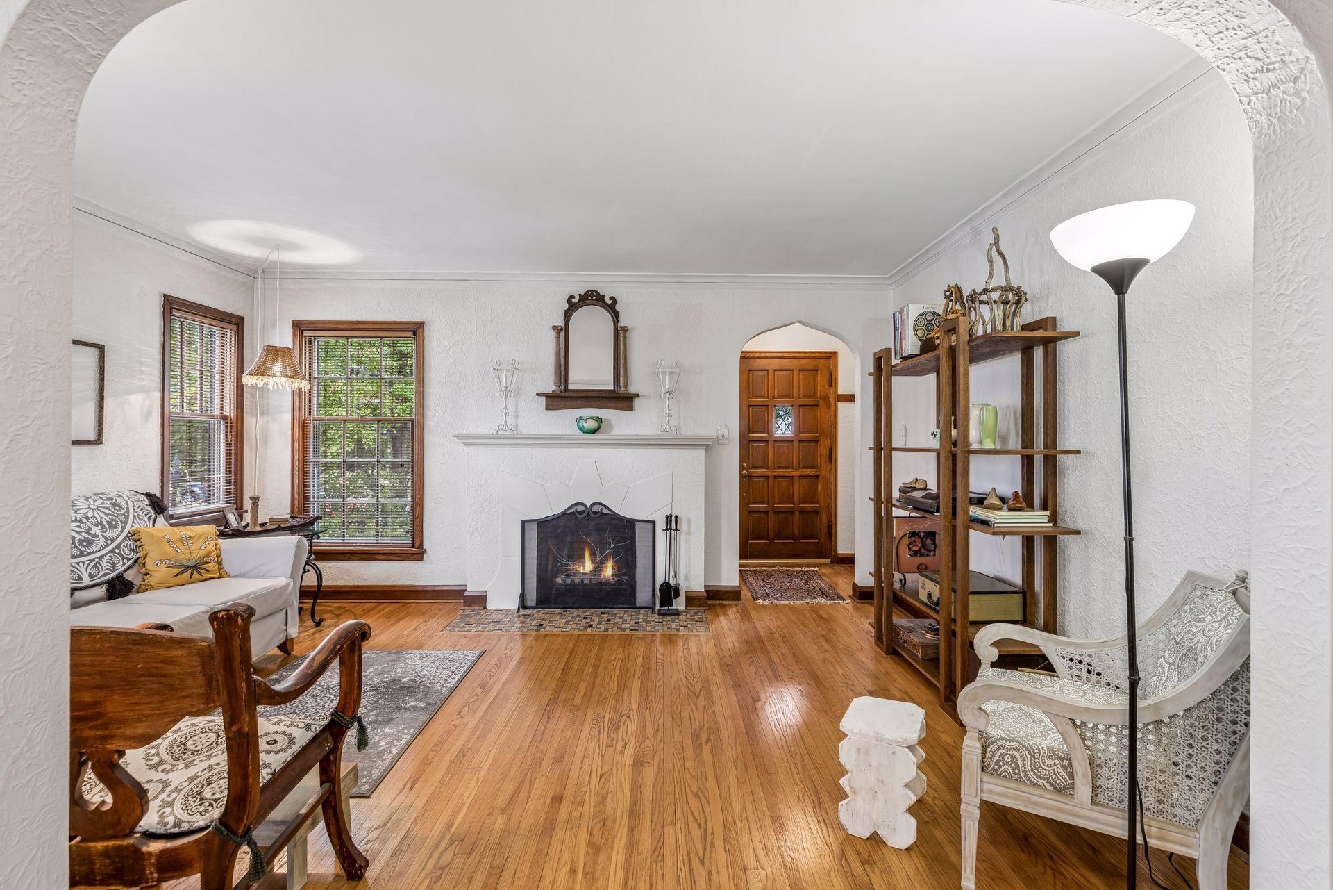 2nd image of 5721 Wentworth Ave, Minneapolis, MN 55419 | MLS# 7104137