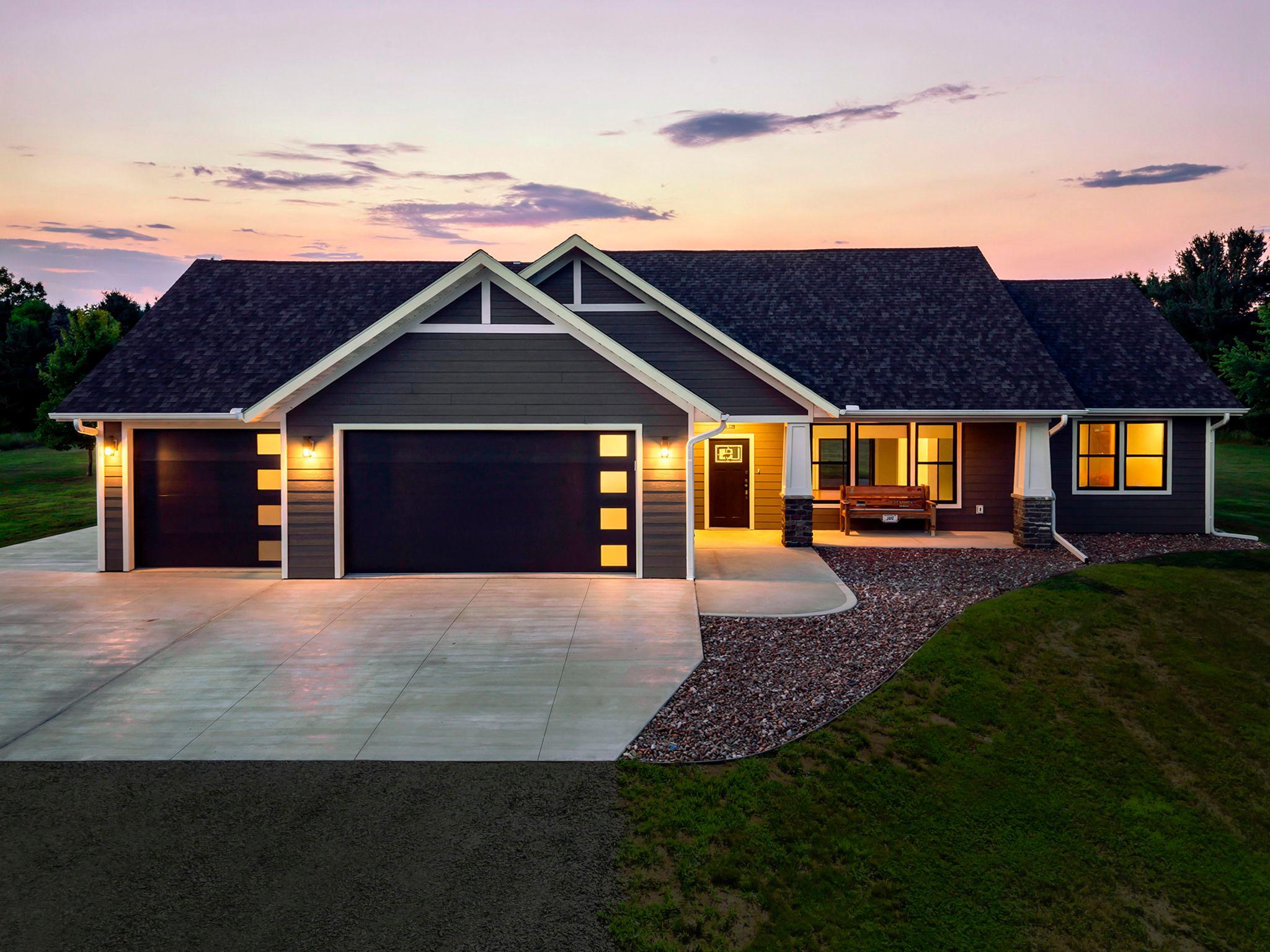 1st image of 2137 60 St, Somerset, WI 54025 | MLS# 7104228