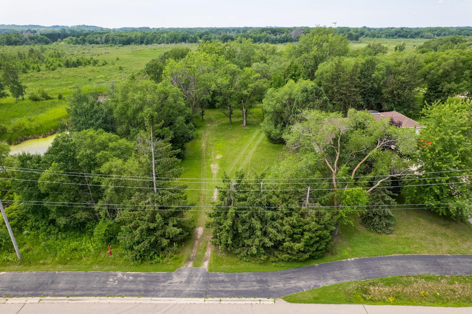1st image of 5715 Hodgson Rd, Saint Paul, MN 55126 | MLS# 7104231