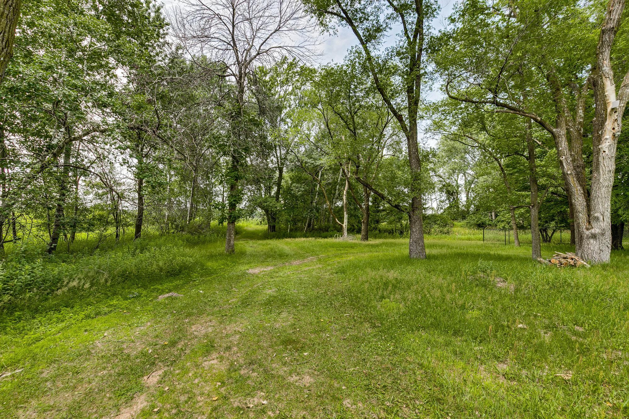 5th image of 5715 Hodgson Rd, Saint Paul, MN 55126 | MLS# 7104231
