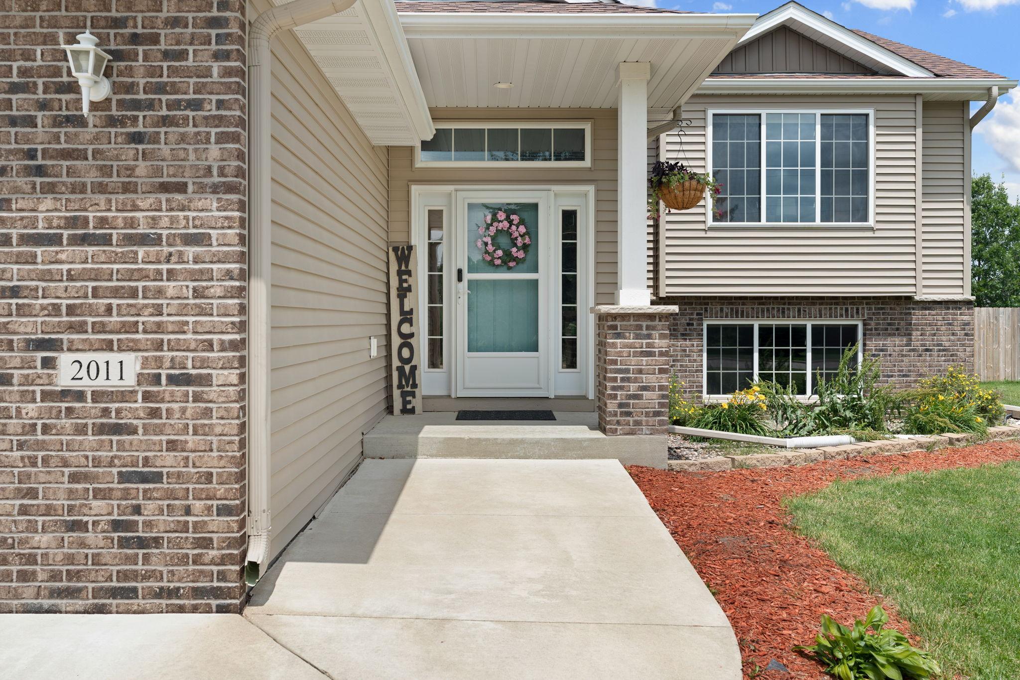 4th image of 2011 12Th Ave Ne, Austin, MN 55912 | MLS# 7104358